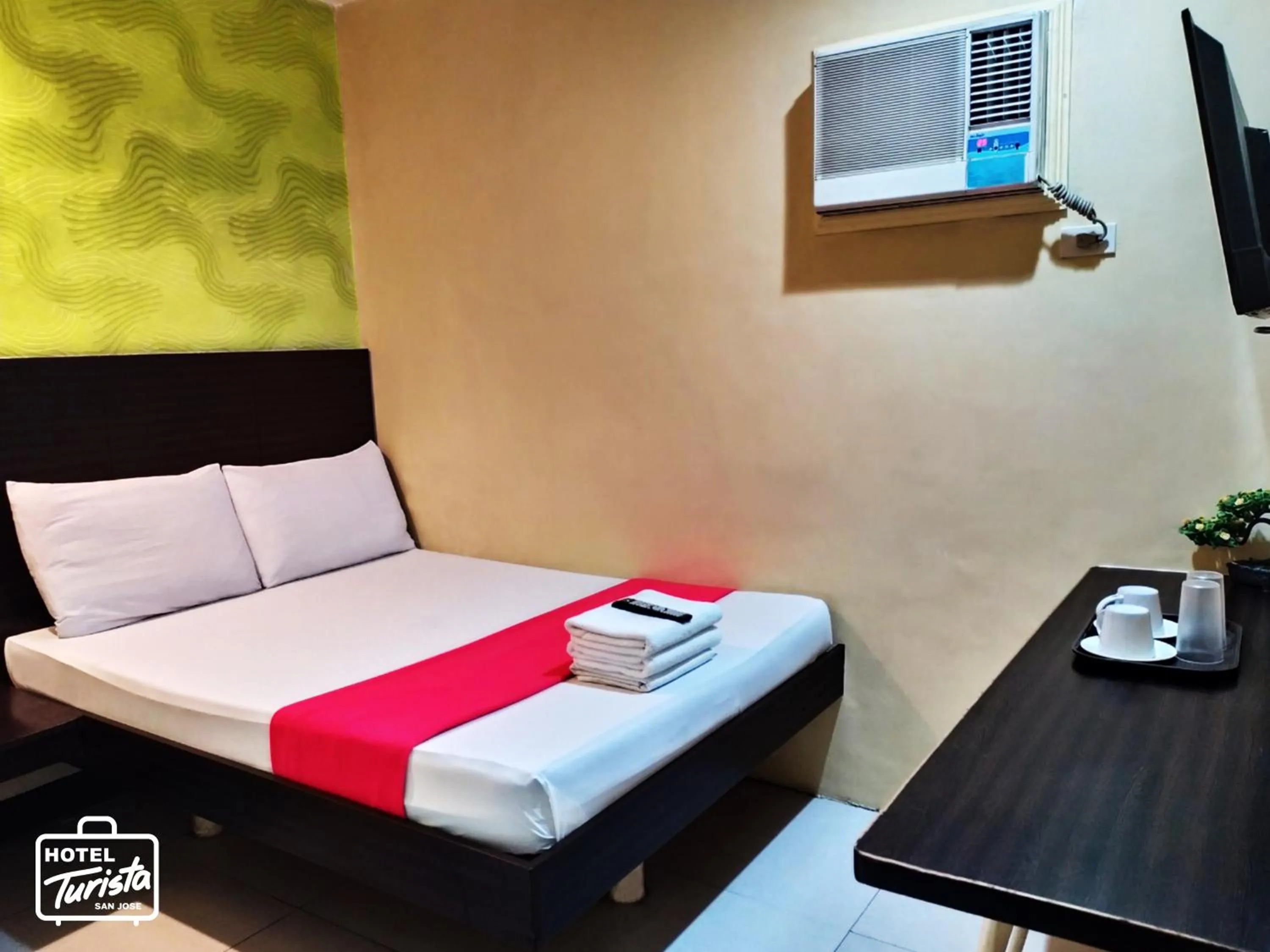 Bed in Hotel Turista