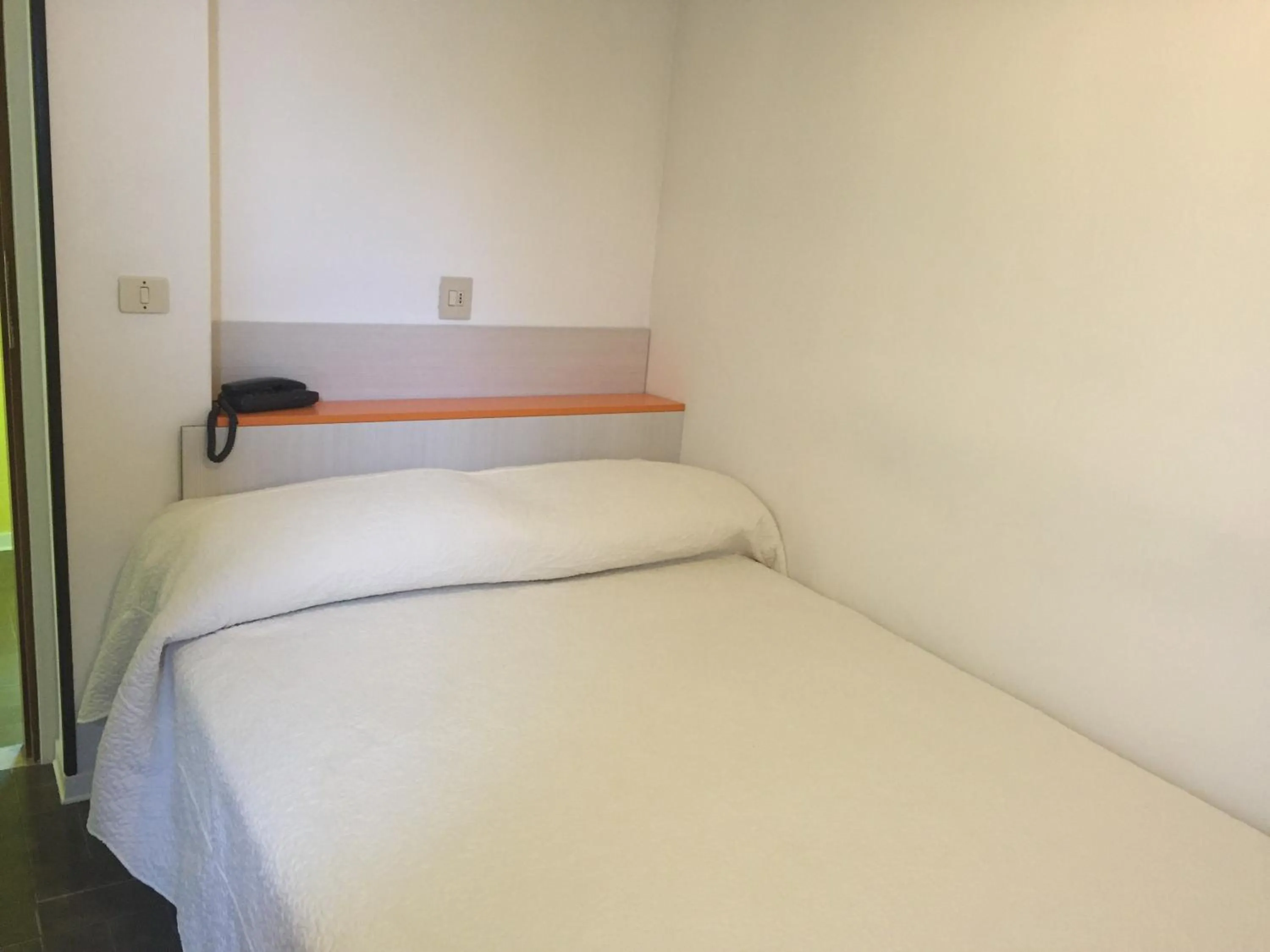 Bed in Hotel Halifax