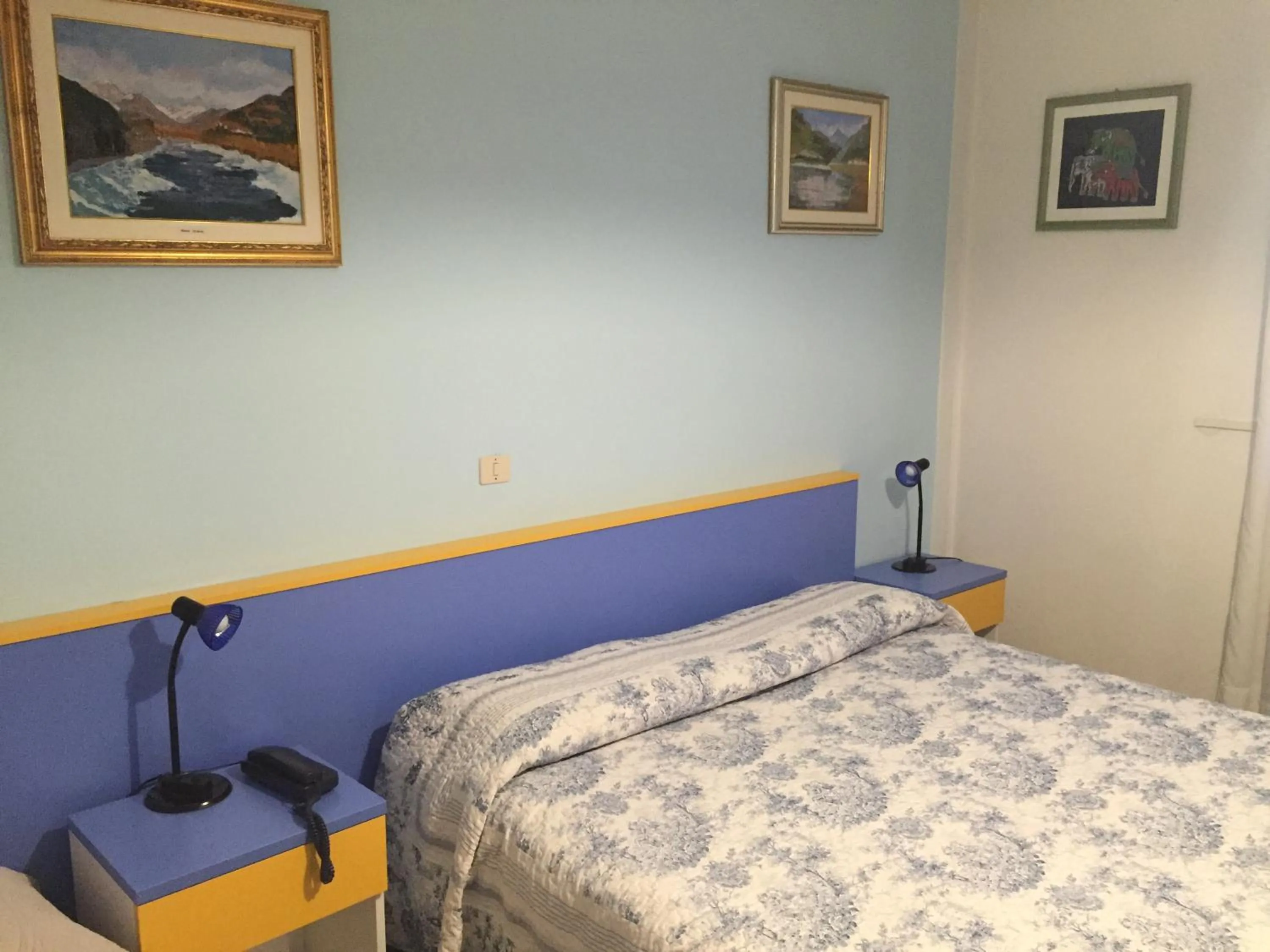 Bed in Hotel Halifax