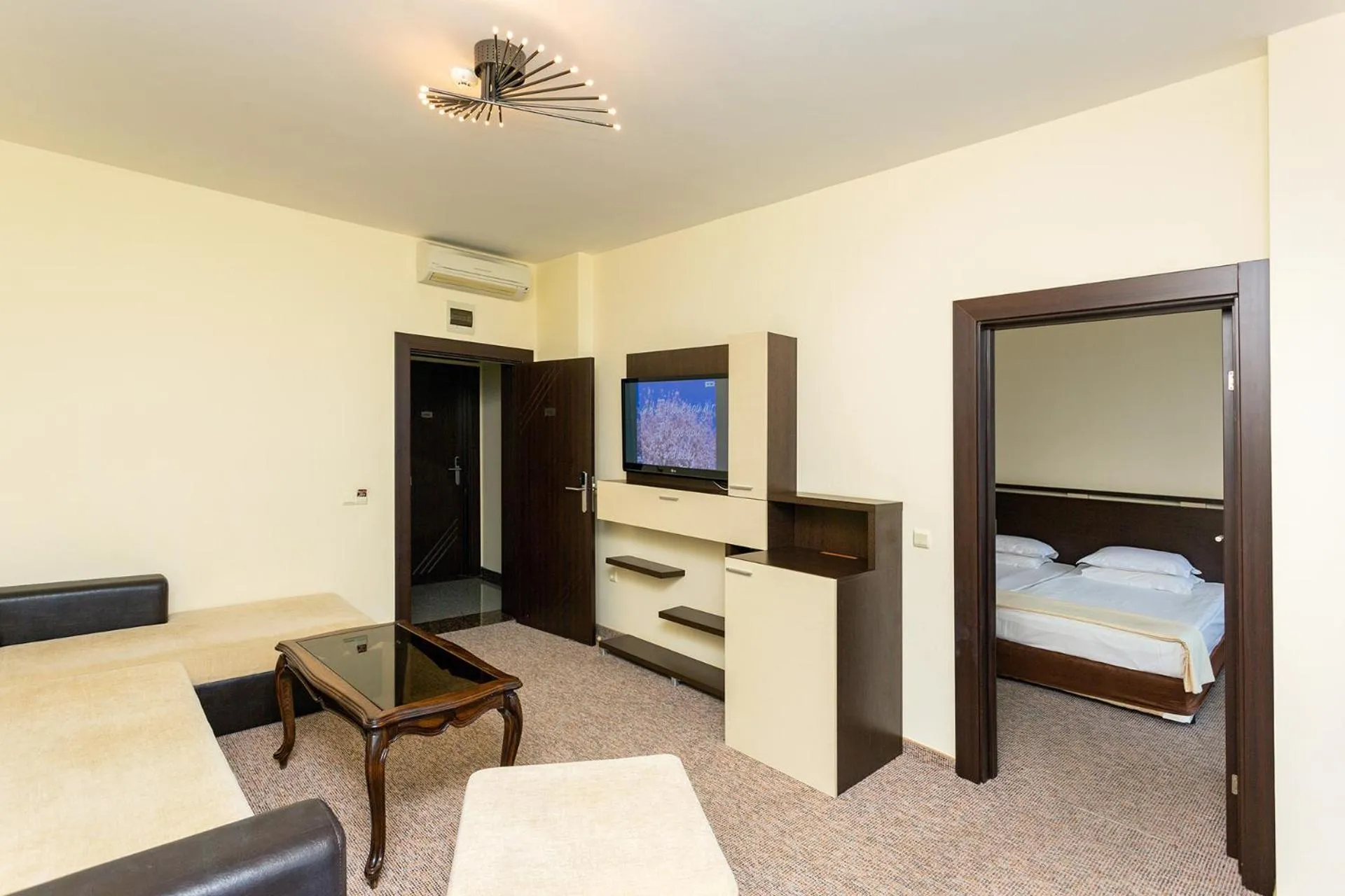 Living room, Bed in Viand Hotel - All Inclusive
