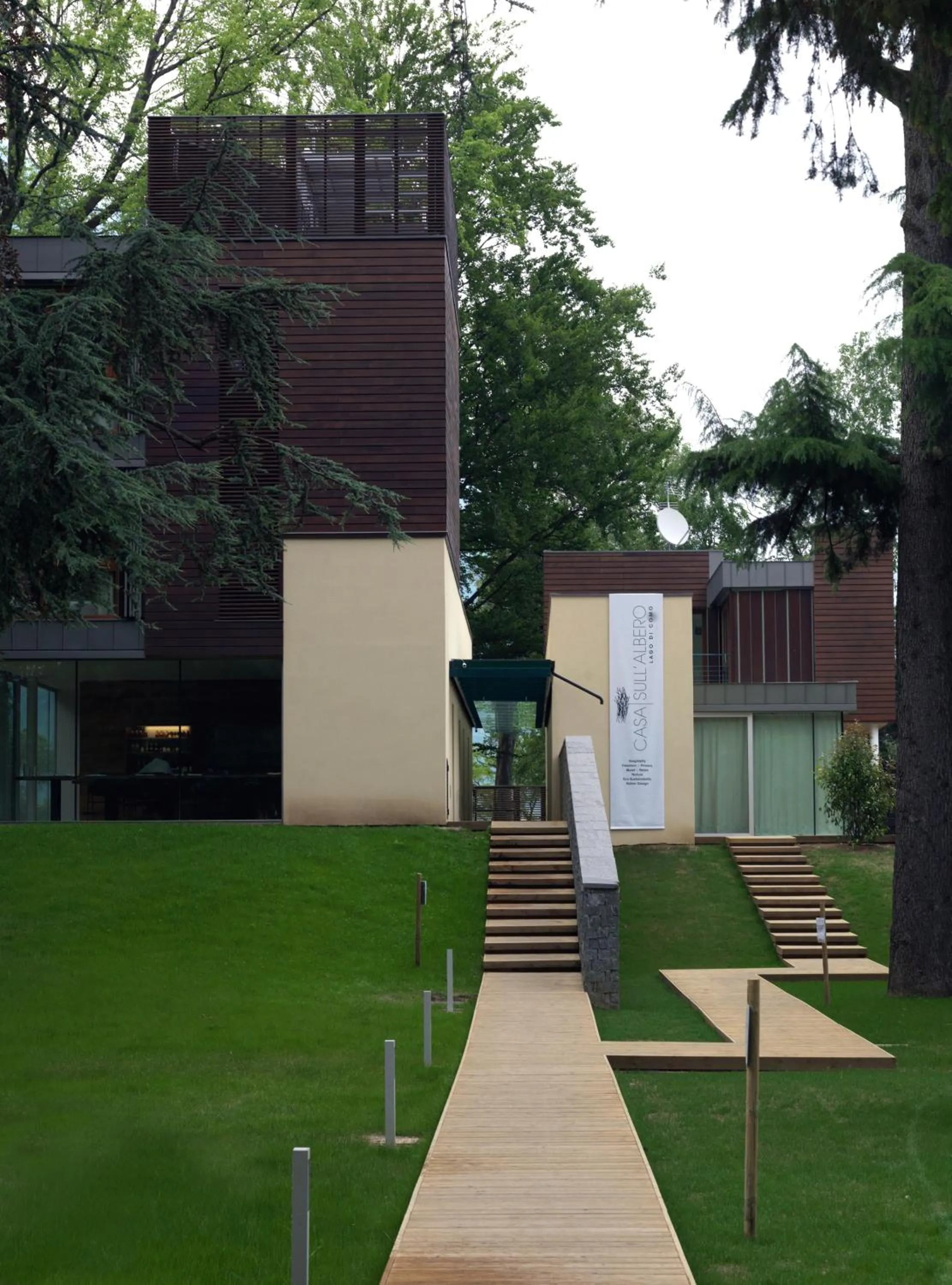 Facade/entrance in Casa Sull'Albero