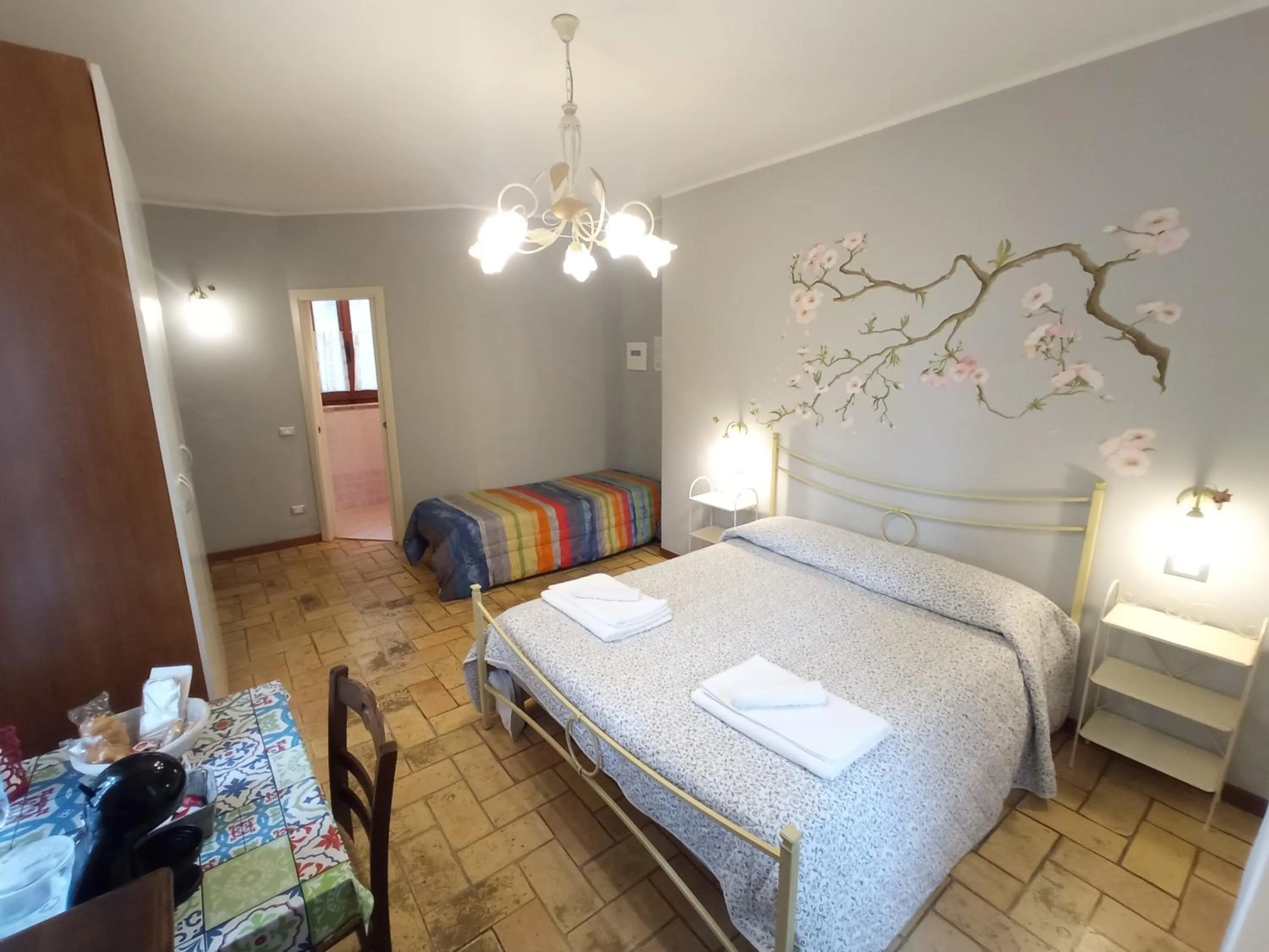 Bedroom, Bed in All'Ombra di San Damiano