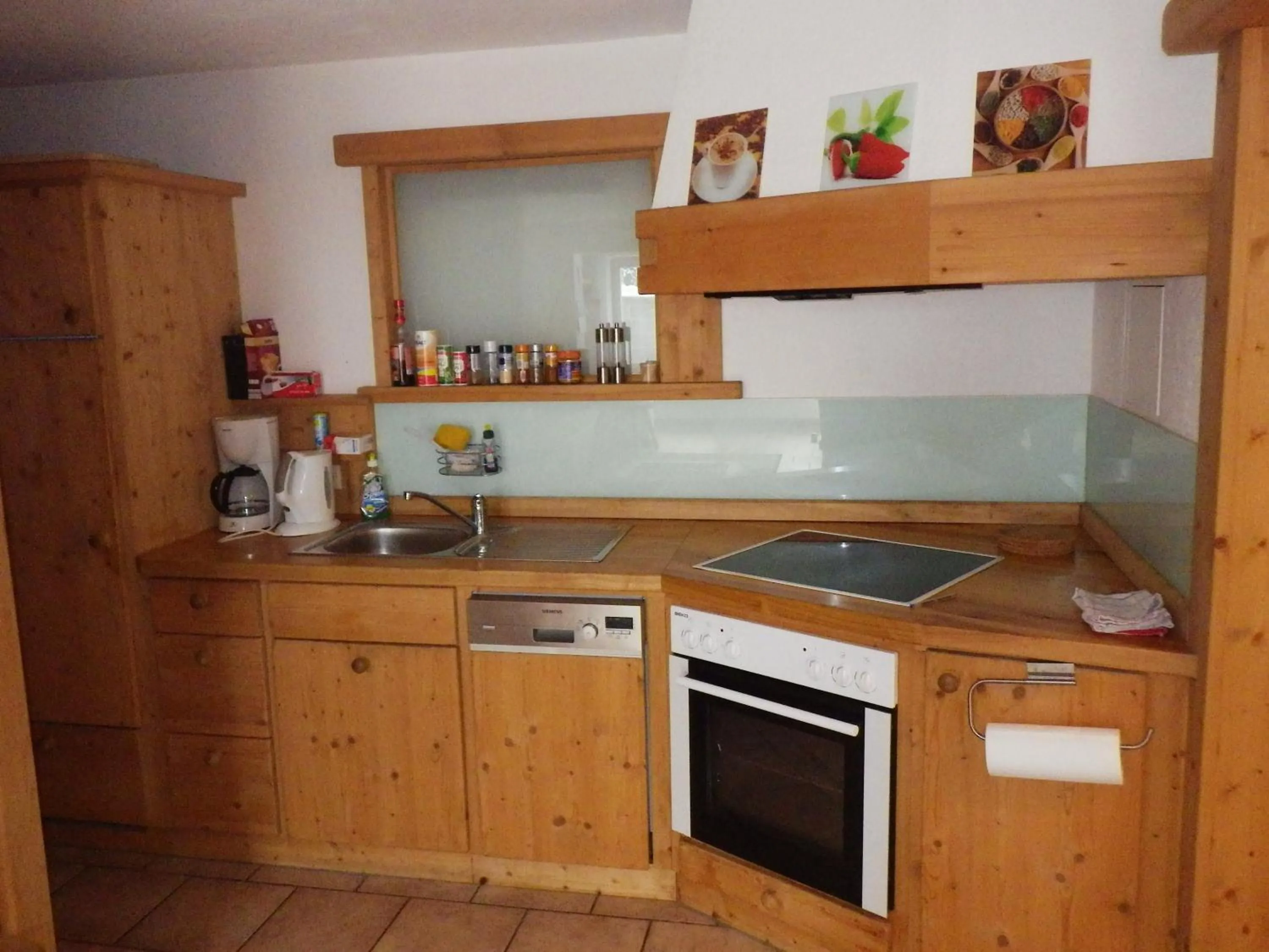 Kitchen or kitchenette in Haus Thomas