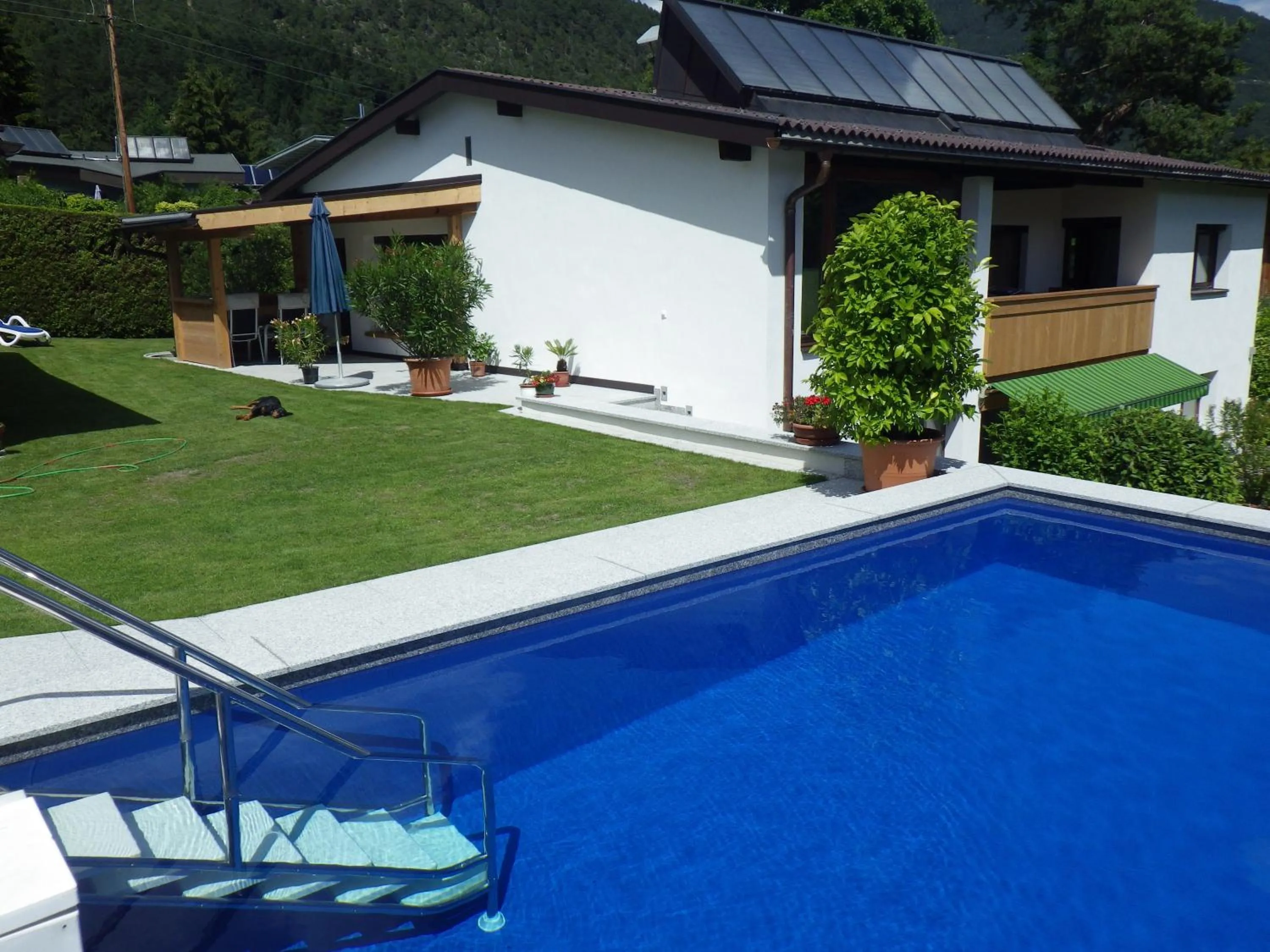 Swimming pool in Haus Thomas