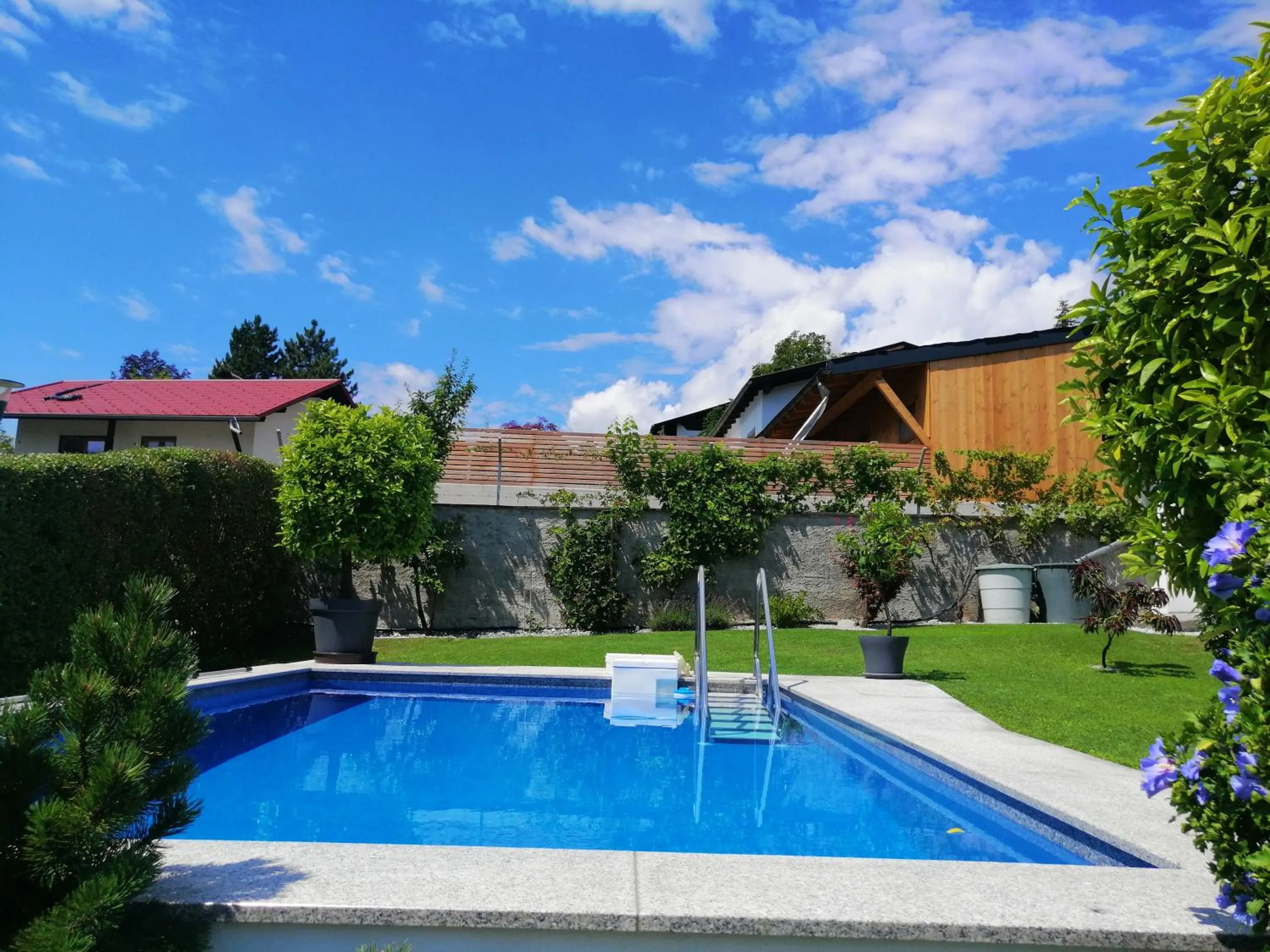 Swimming pool in Haus Thomas