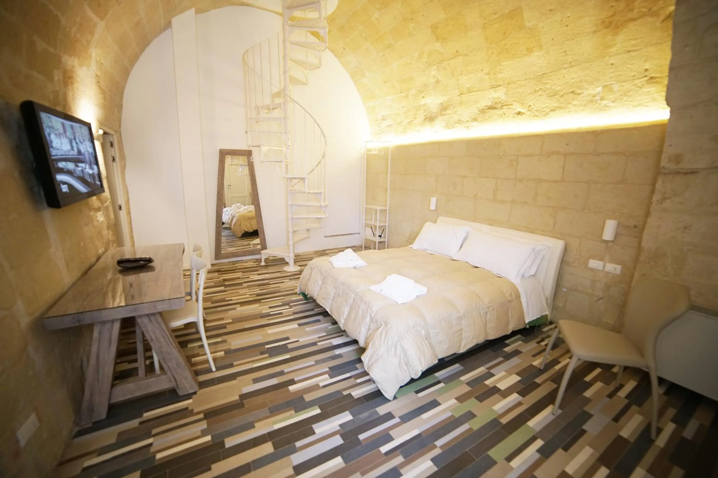 TV and multimedia, Bed in Sassolino Dimora Storica