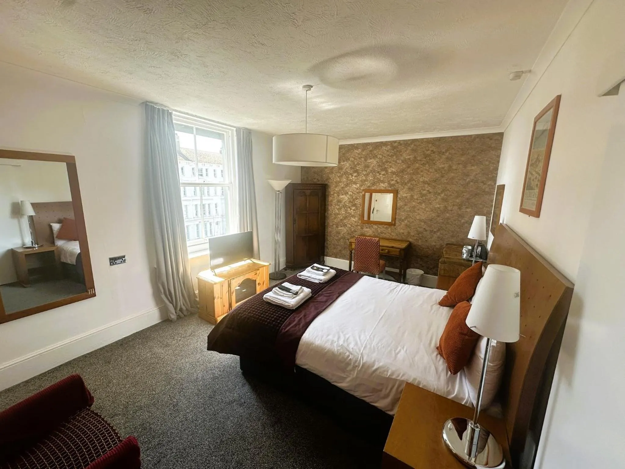 Bed in West Rocks Townhouse