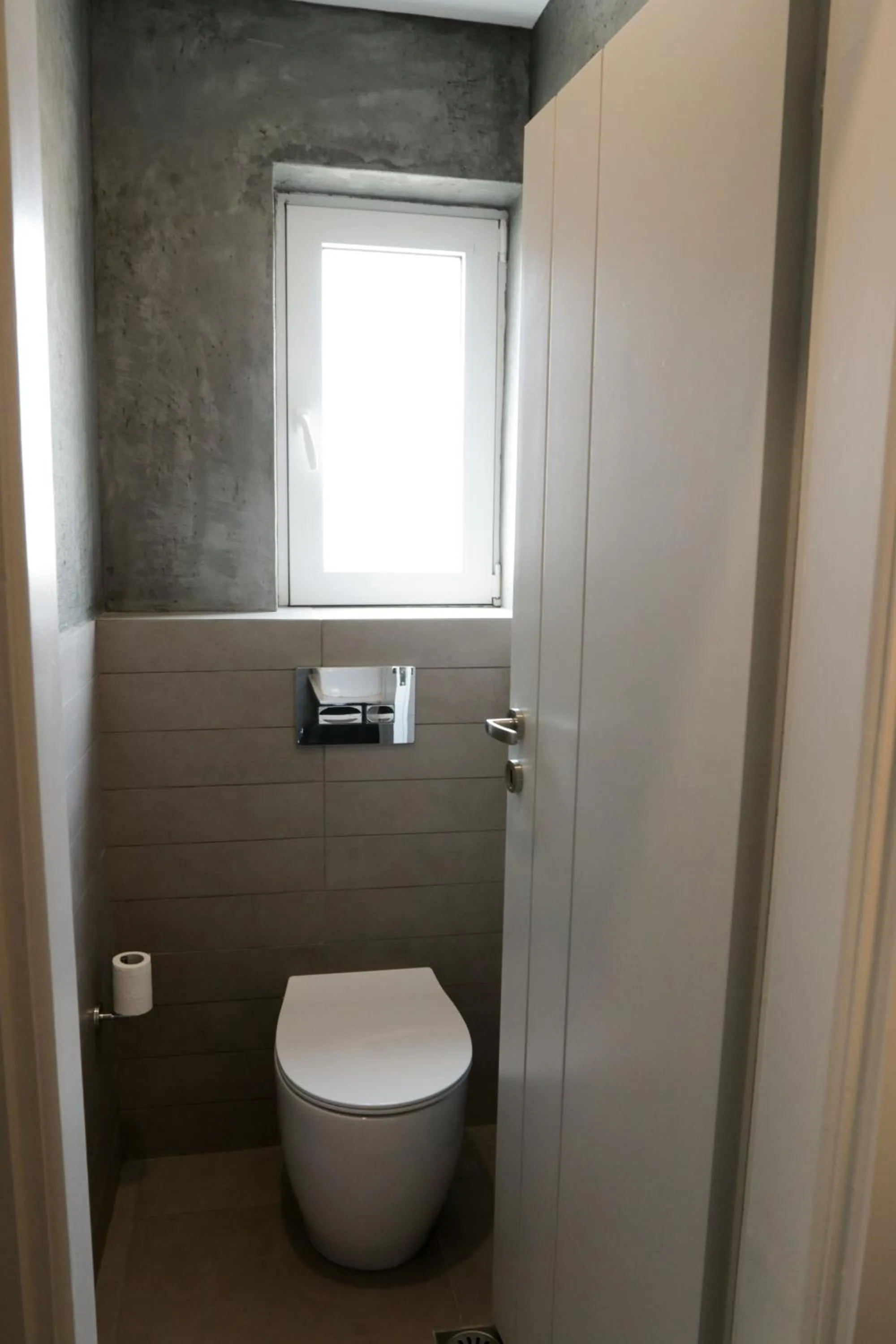 Toilet in V36 Suites