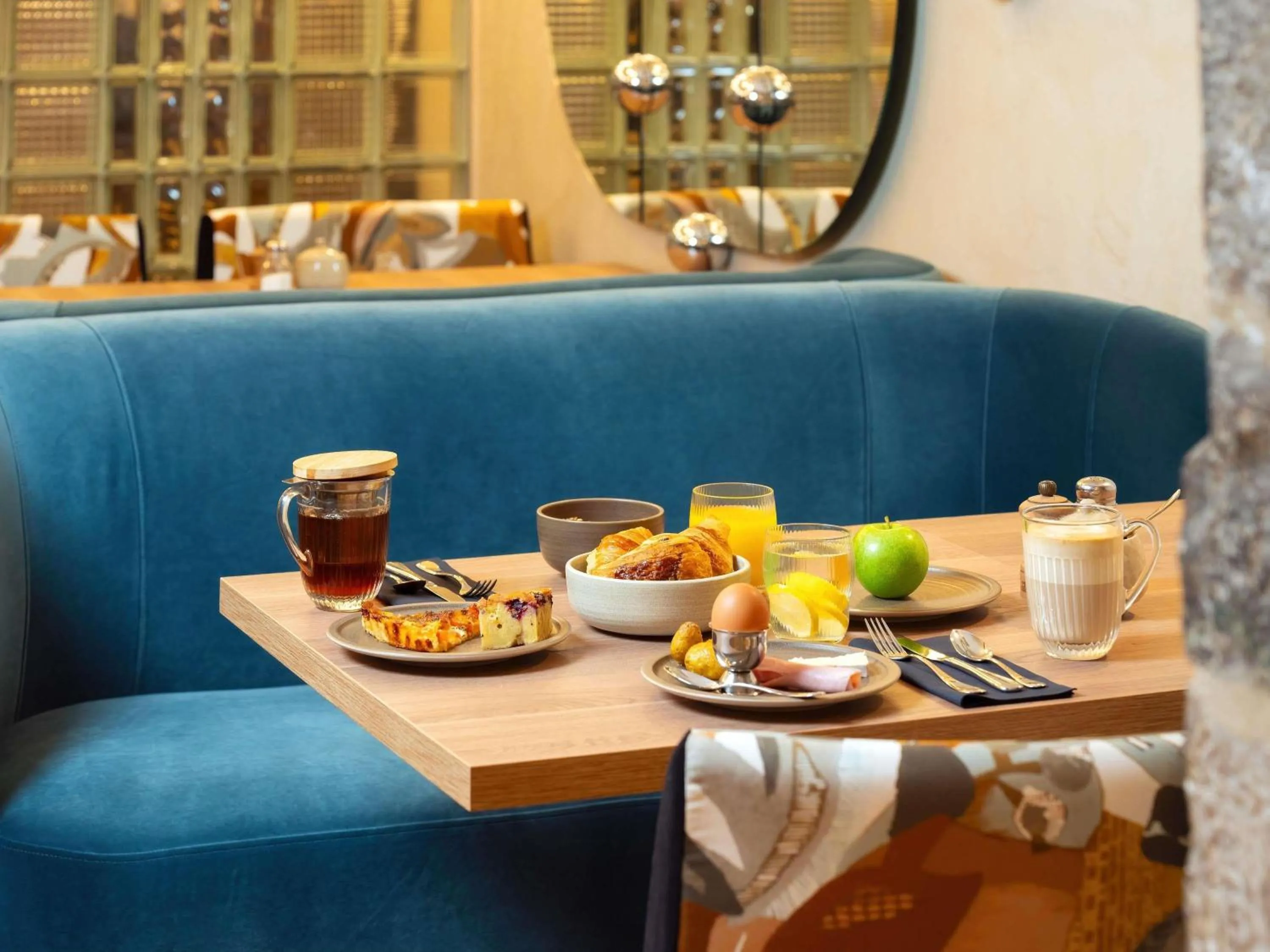 Breakfast in Hotel Maison Louise Lille Centre - Handwritten Collection