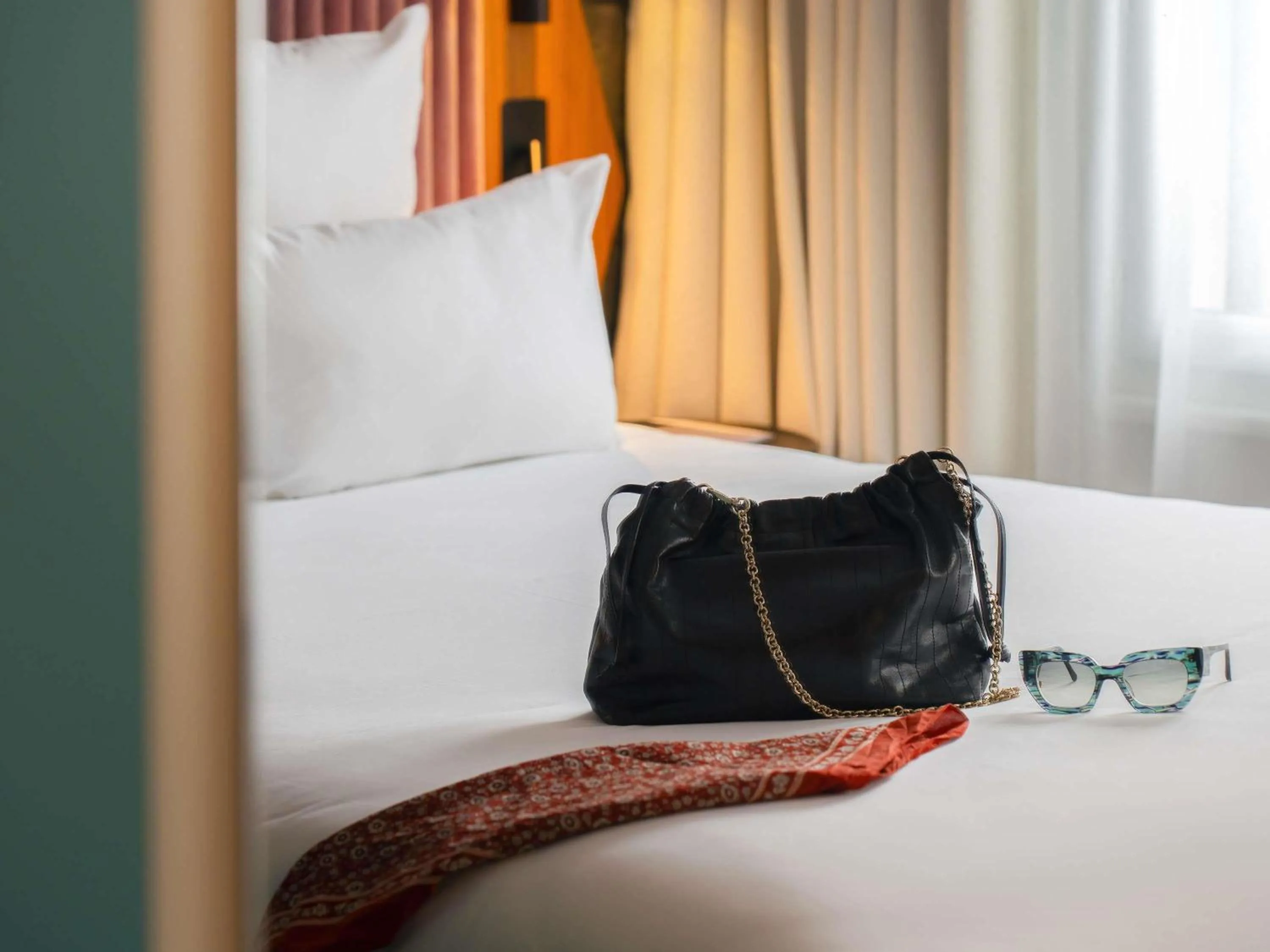 Bedroom, Bed in Hotel Maison Louise Lille Centre - Handwritten Collection