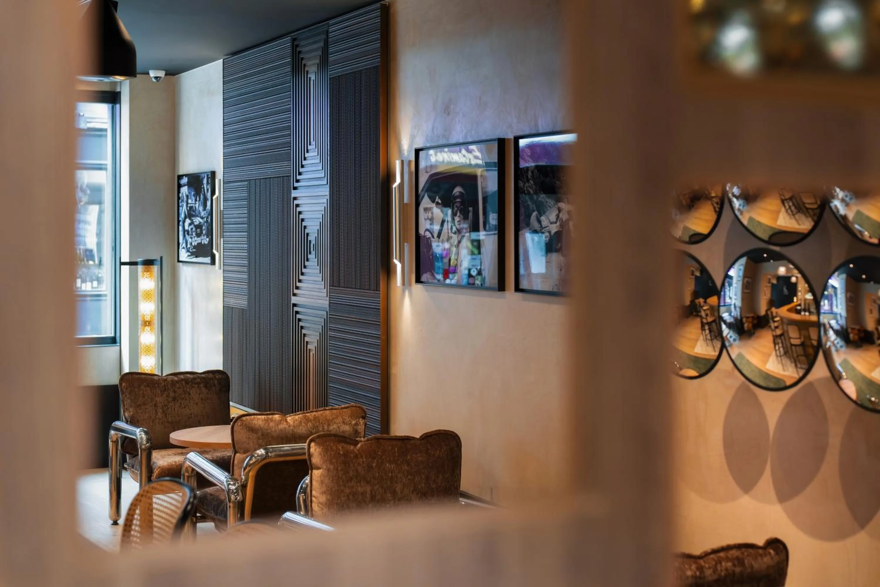 Lounge or bar in Hotel Maison Louise Lille Centre - Handwritten Collection