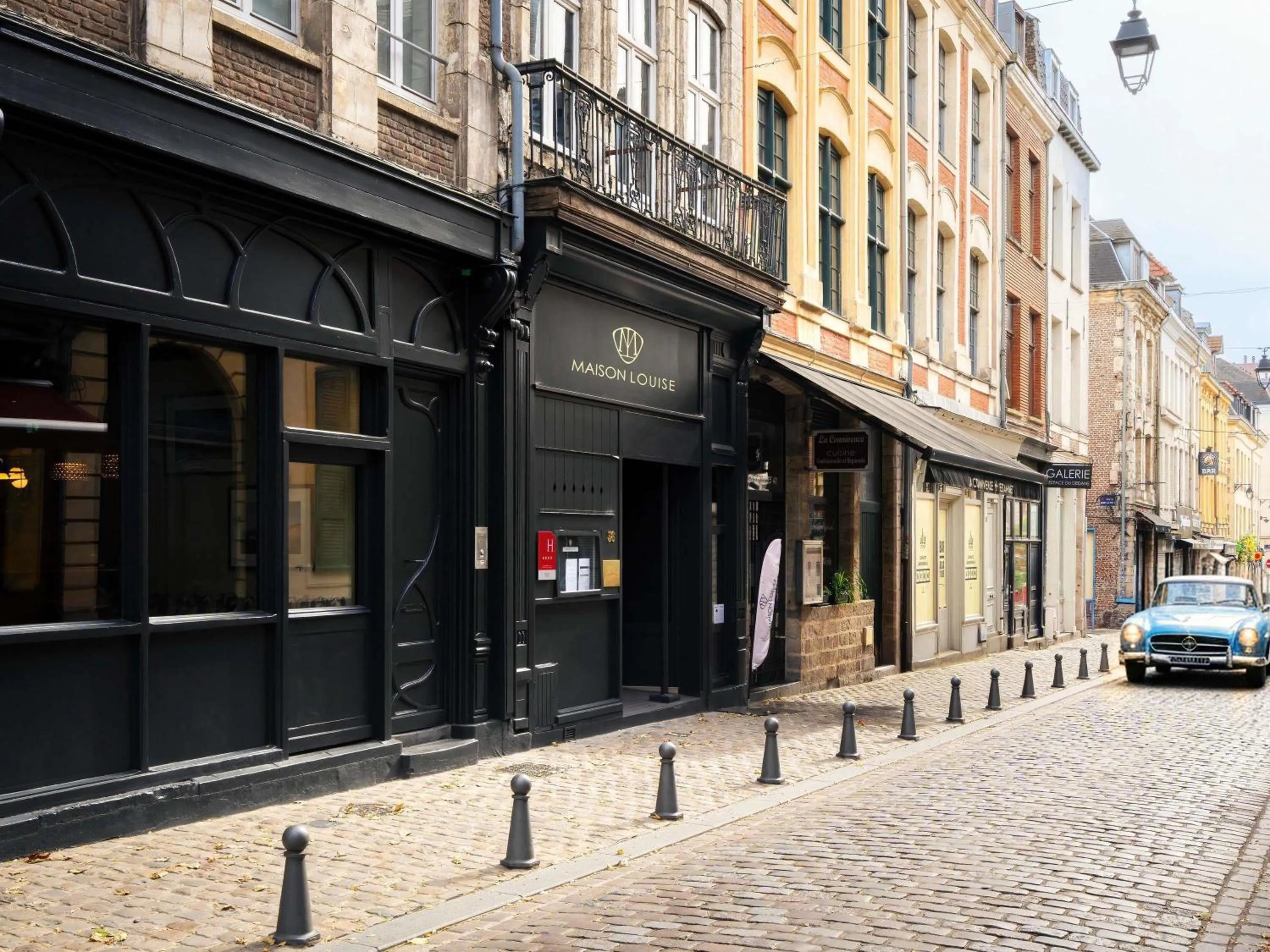 Property building in Hotel Maison Louise Lille Centre - Handwritten Collection