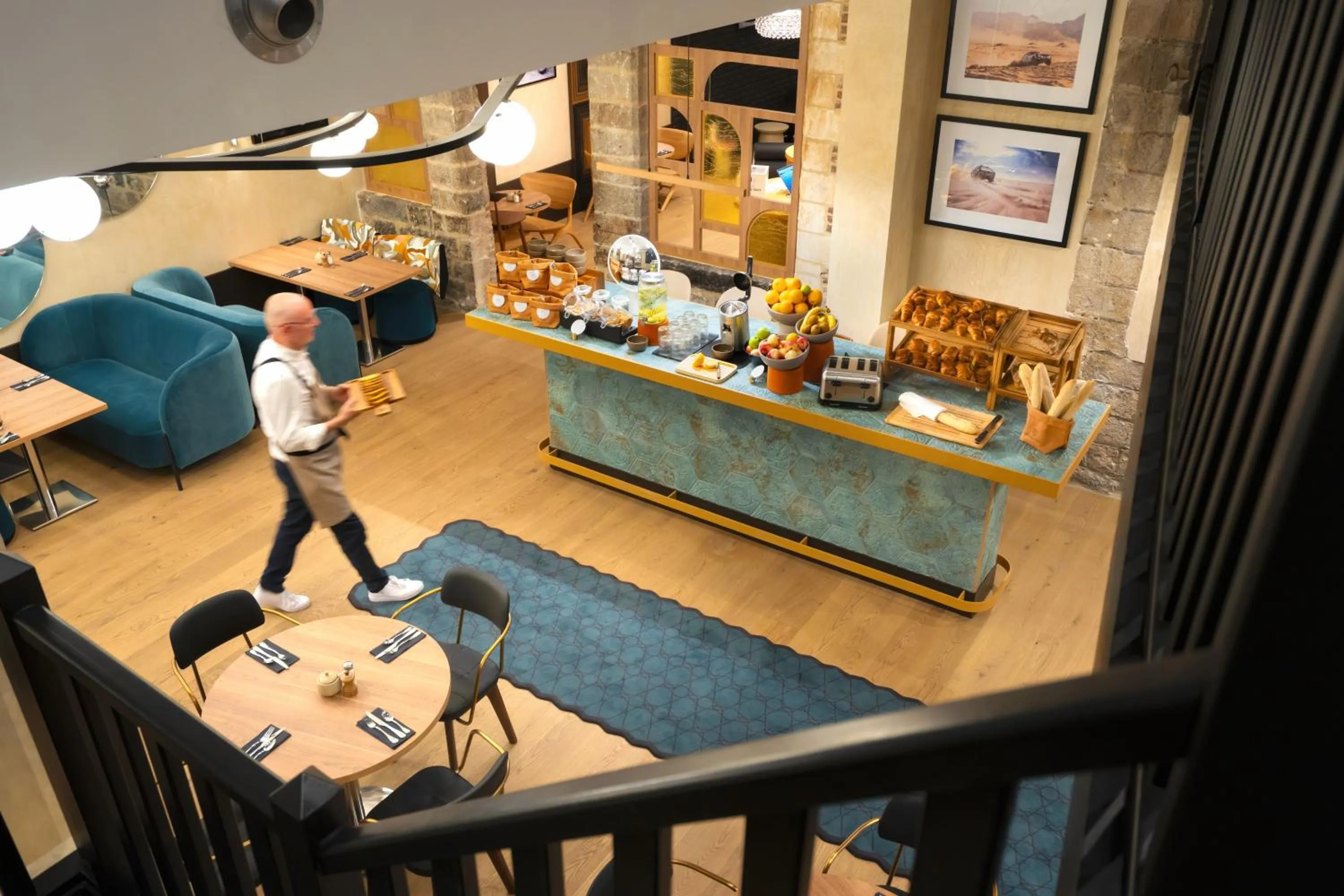 Food and drinks in Hotel Maison Louise Lille Centre - Handwritten Collection