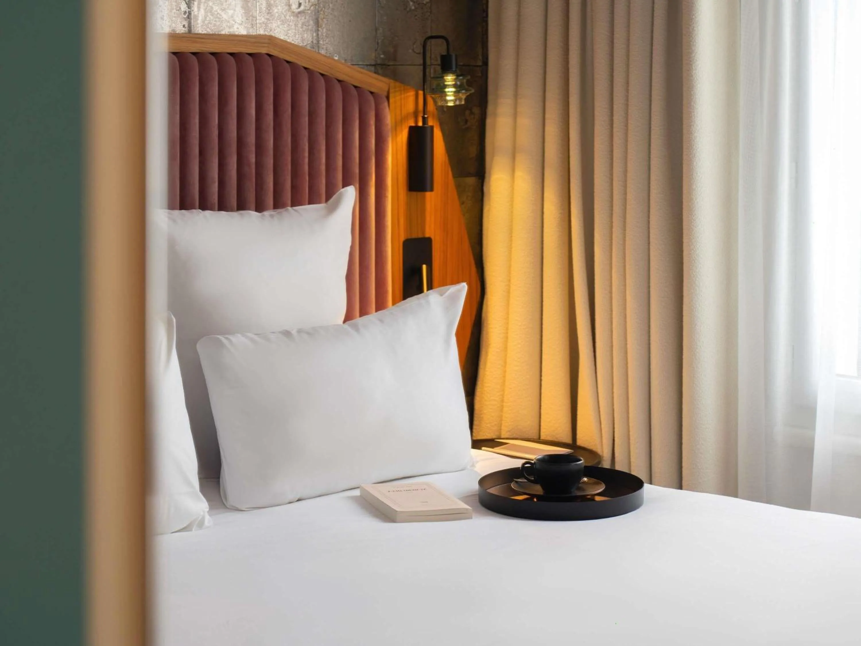 Bedroom, Bed in Hotel Maison Louise Lille Centre - Handwritten Collection