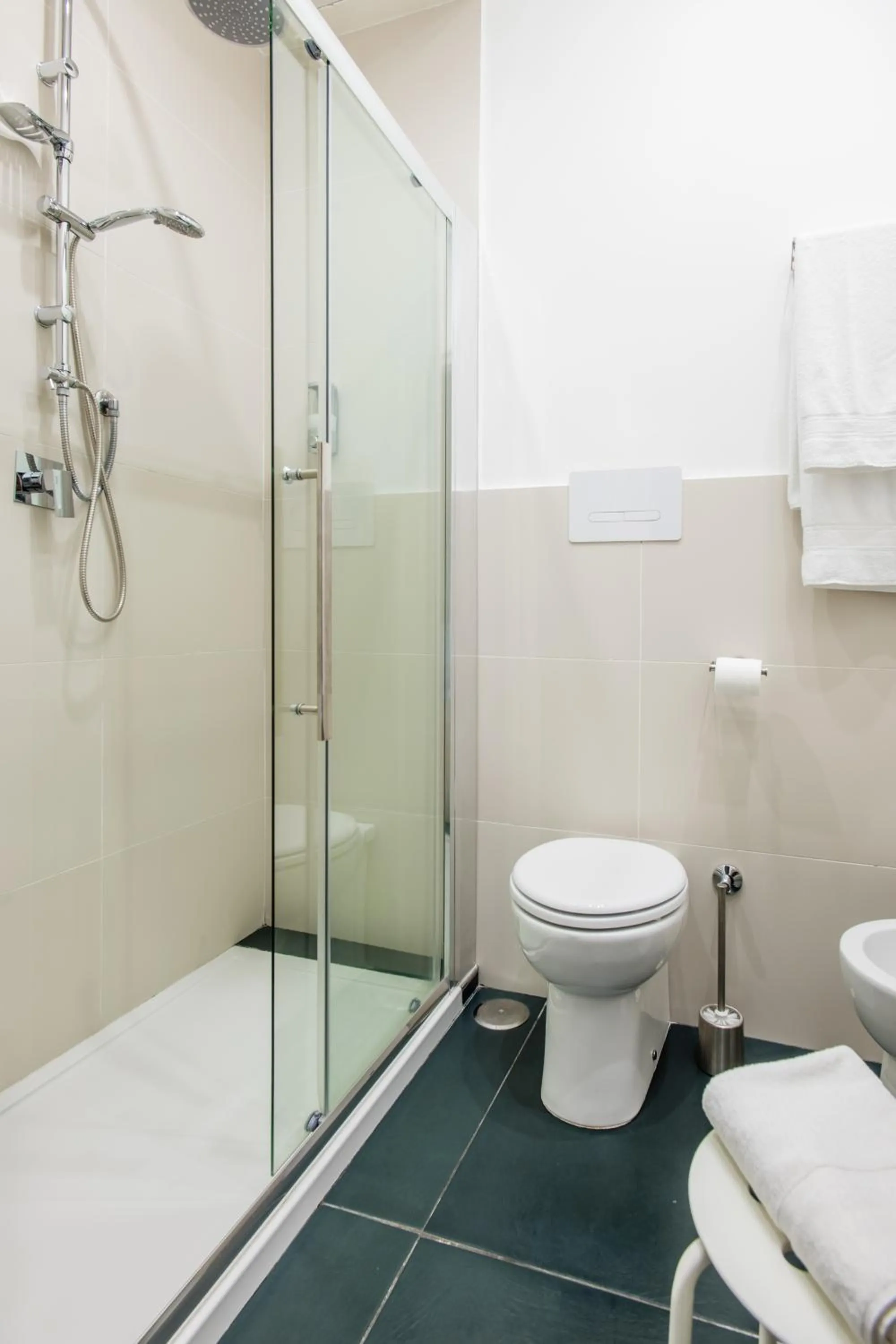 Shower in I Canestrari