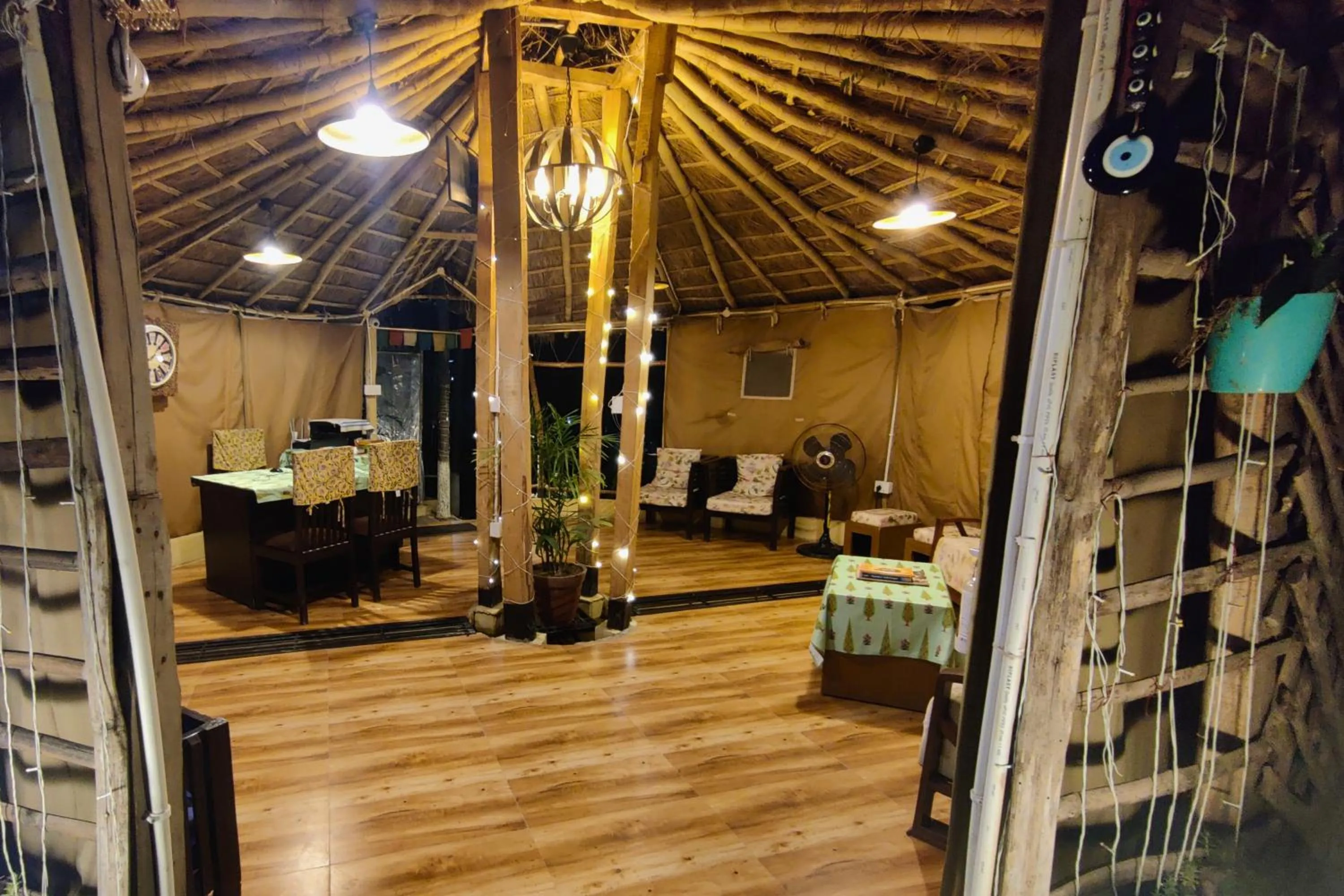 Lobby or reception in Dev Bhoomi Farms & Cottages