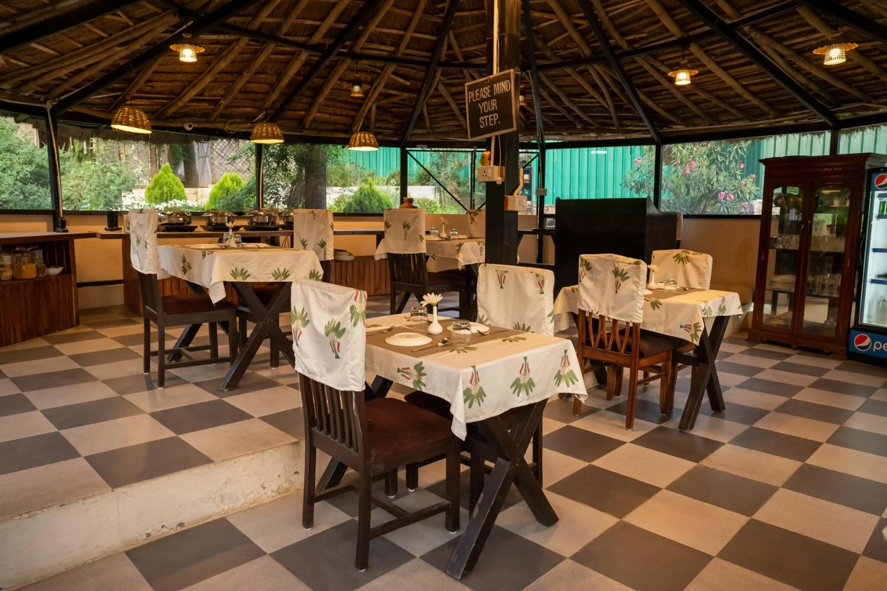 Restaurant/places to eat in Dev Bhoomi Farms & Cottages