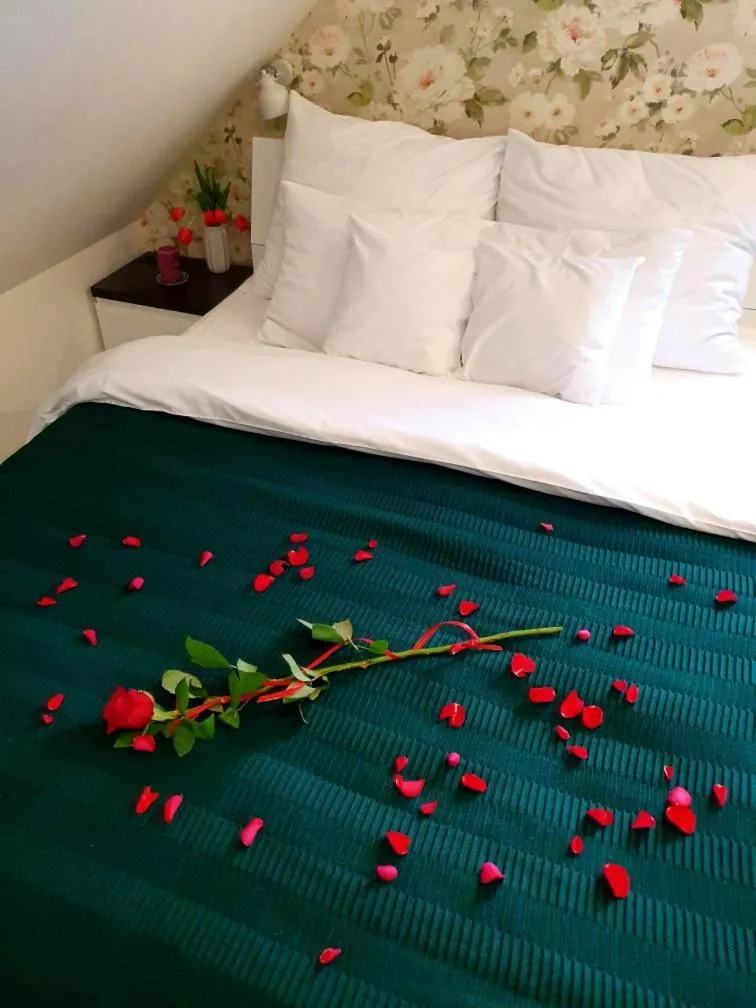 Bed in Euforia Apartamenty