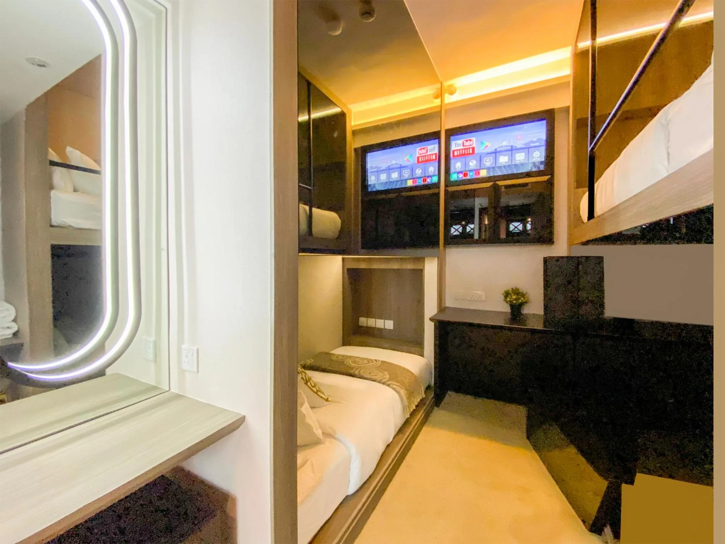 Bed, Bathroom in ST Signature Chinatown