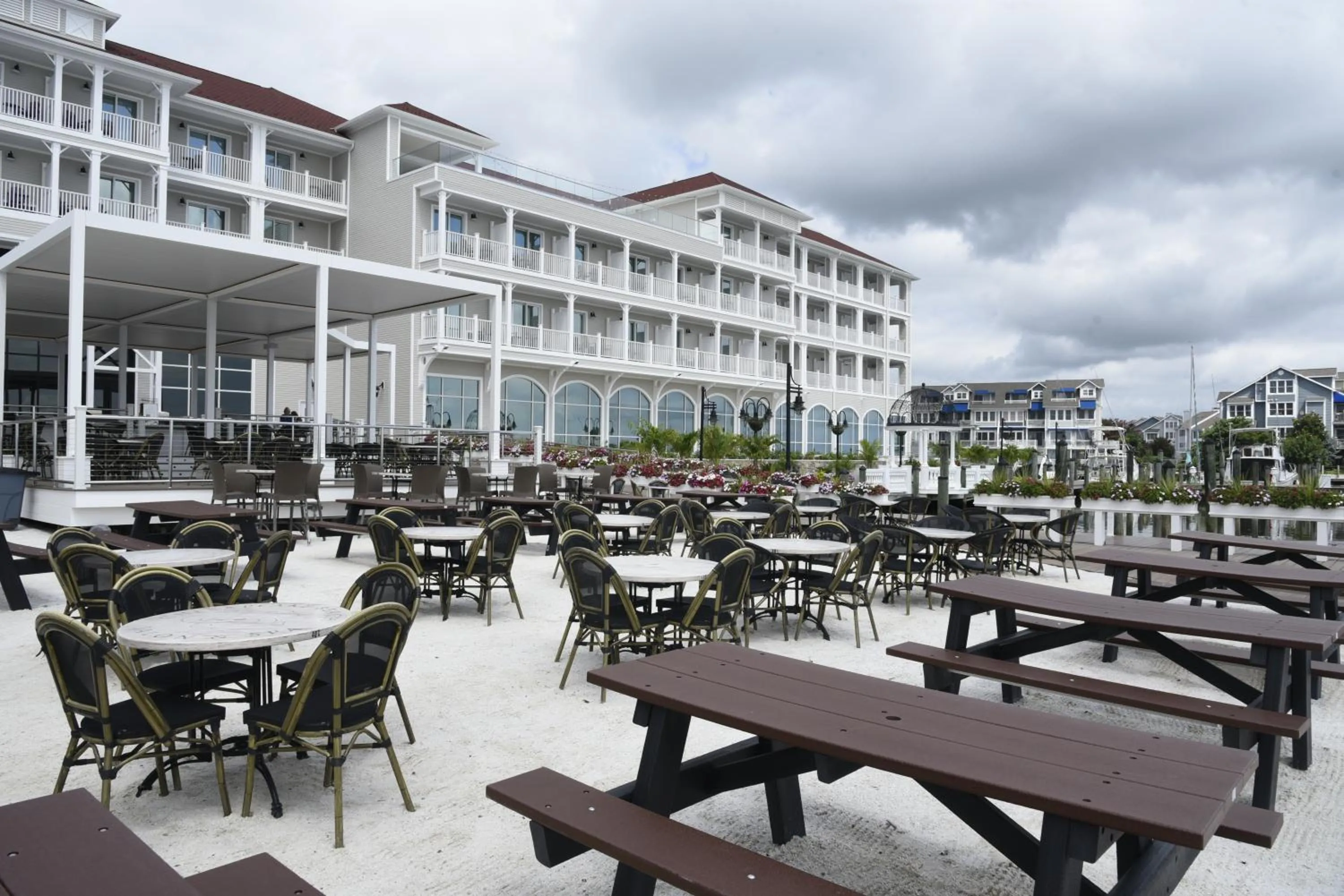 Property building in Rod 'N' Reel Resort