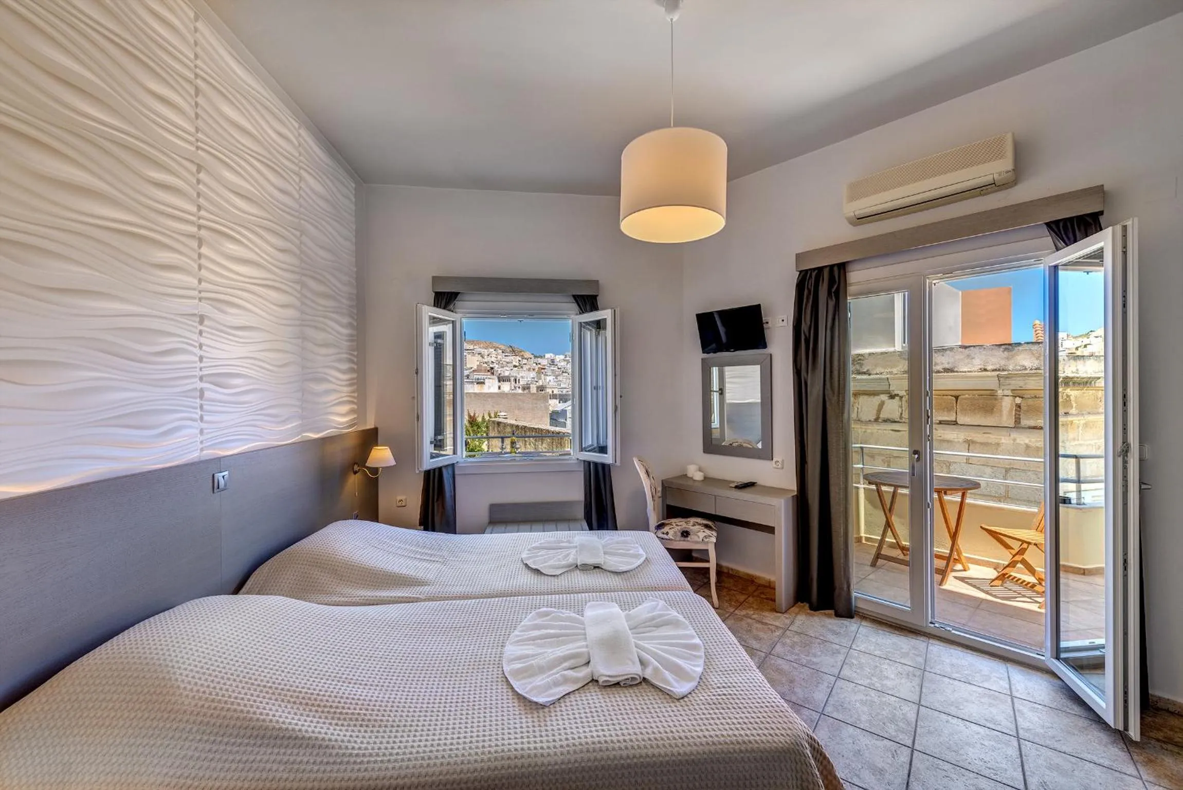 Balcony/Terrace, Bed in Ethrion