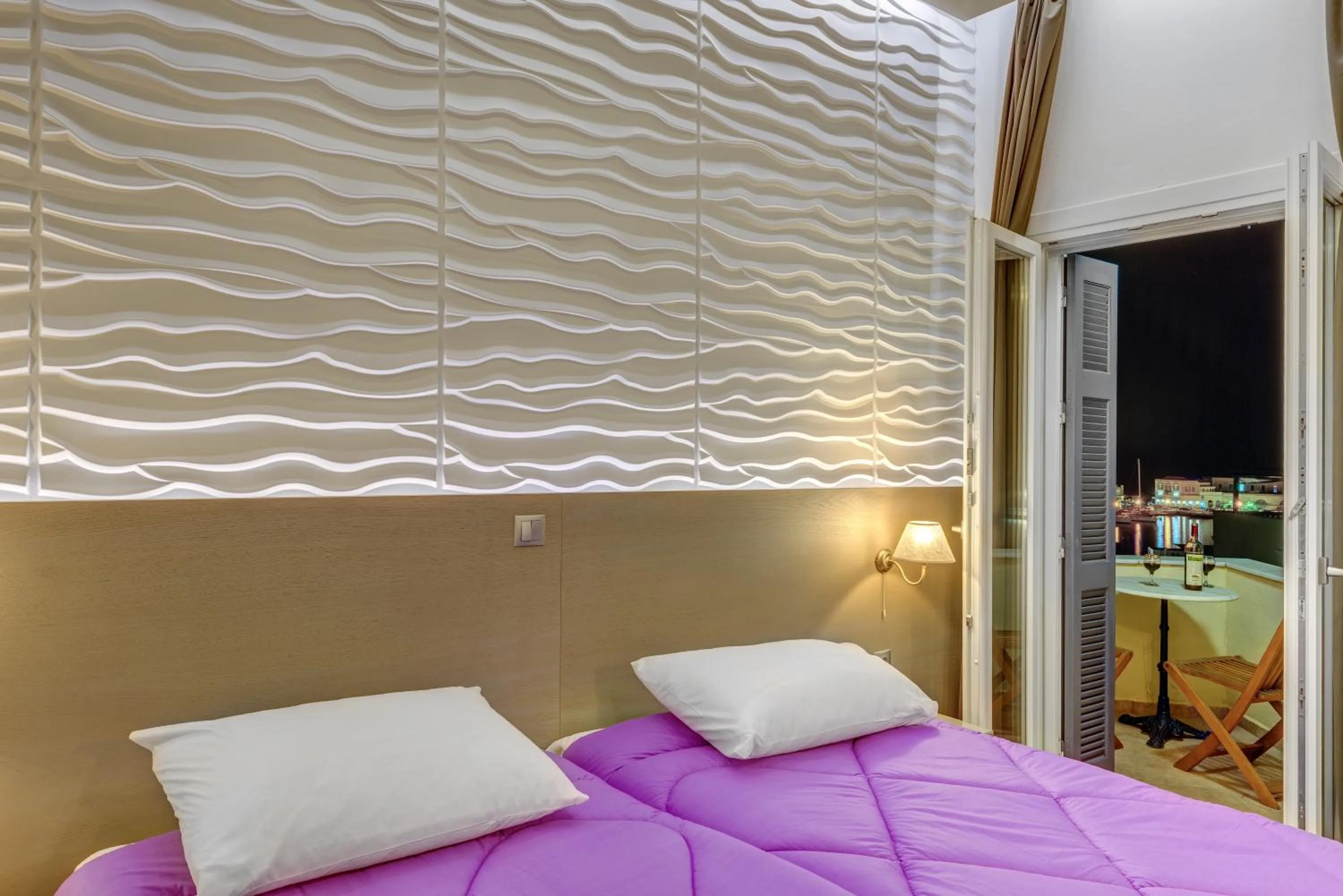 Decorative detail, Bed in Ethrion