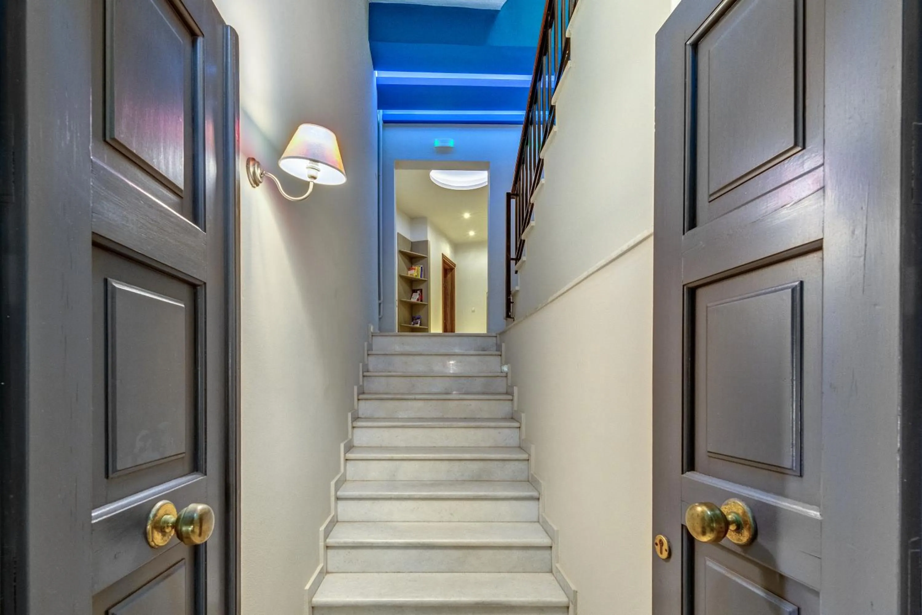 Facade/entrance in Ethrion