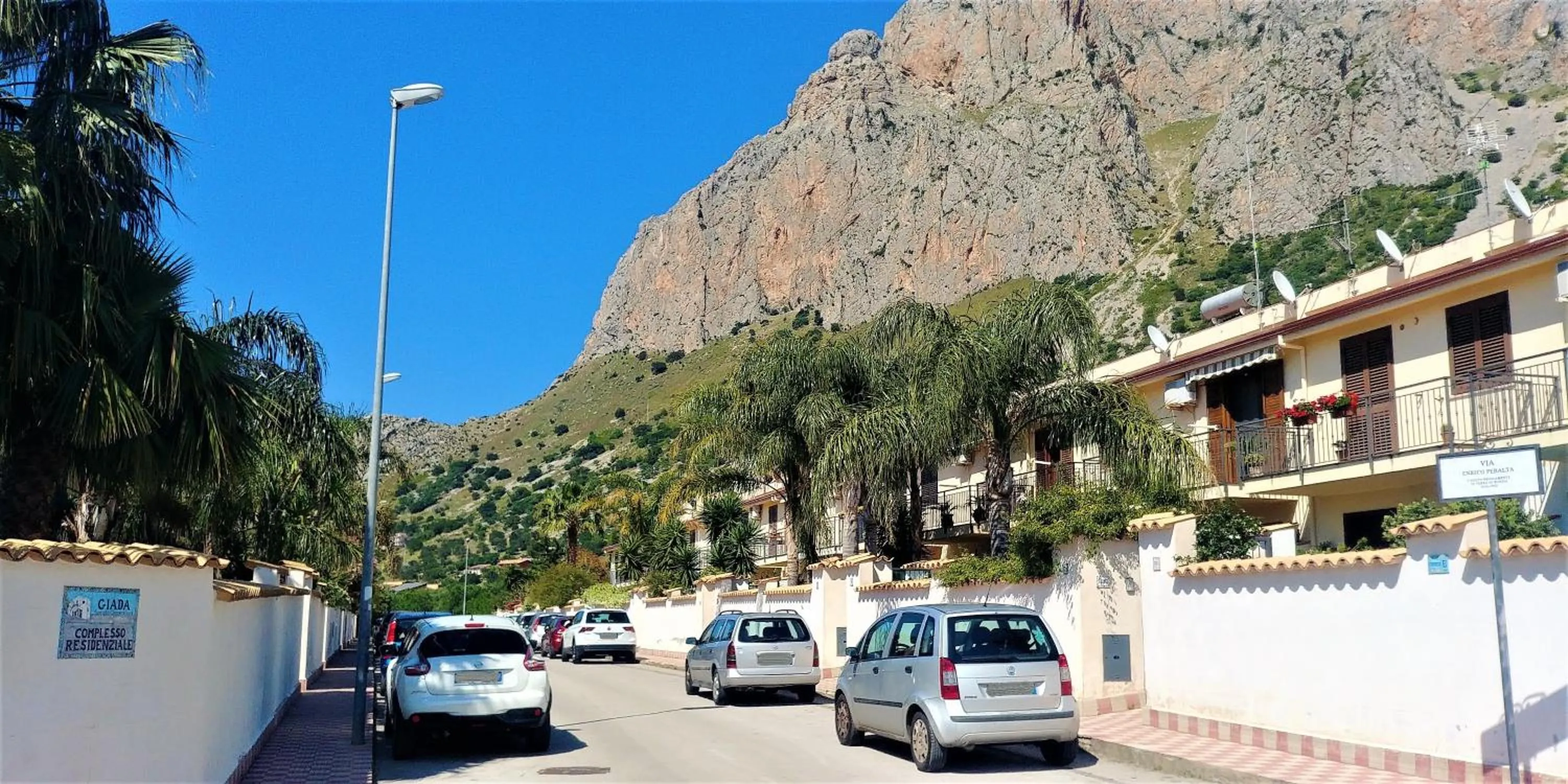 Neighbourhood in Ciuri ri zagara