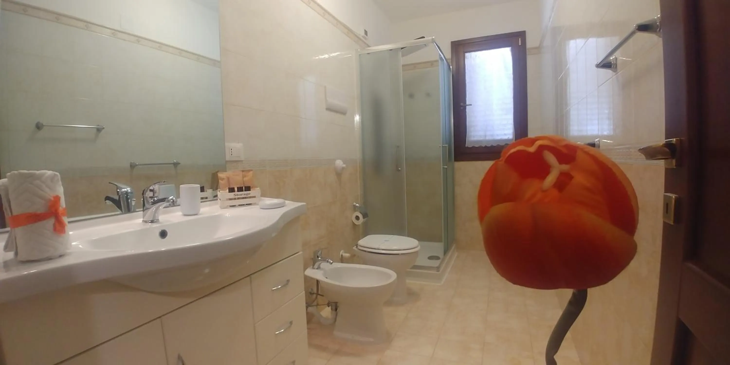 Bathroom in Ciuri ri zagara