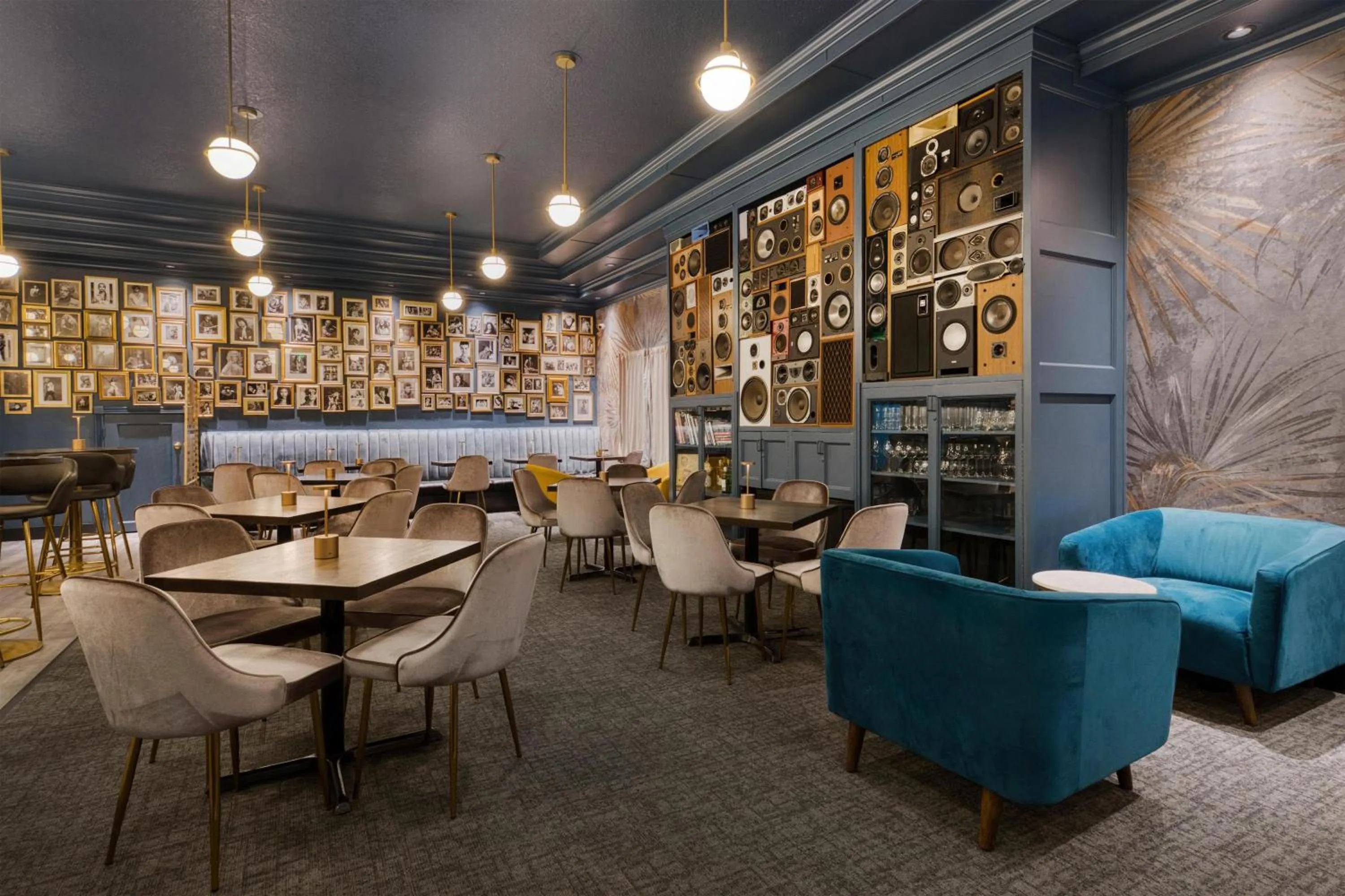 Lounge or bar in Best Western Portland West Beaverton