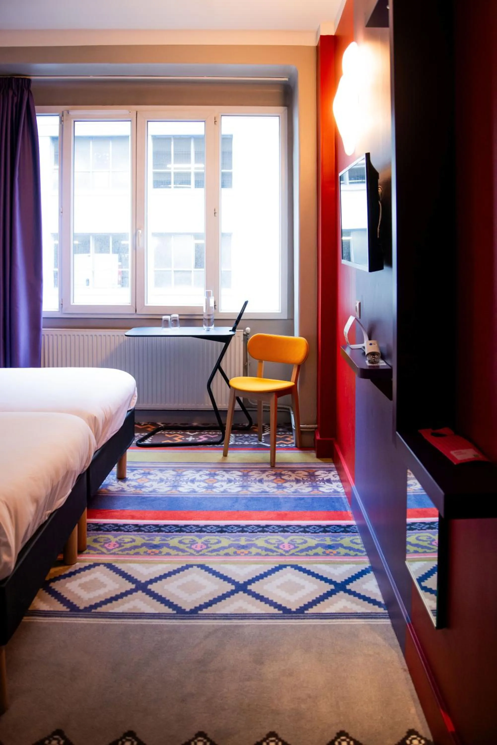 Bedroom, Bed in ibis Styles Lille Centre Grand Place