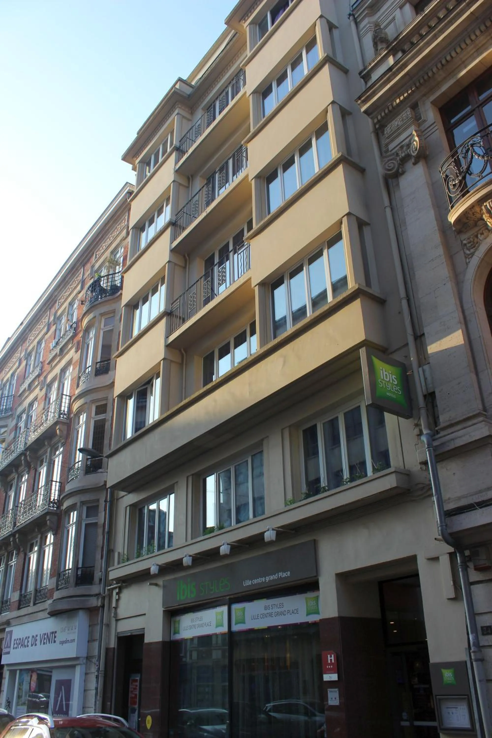 Facade/entrance in ibis Styles Lille Centre Grand Place