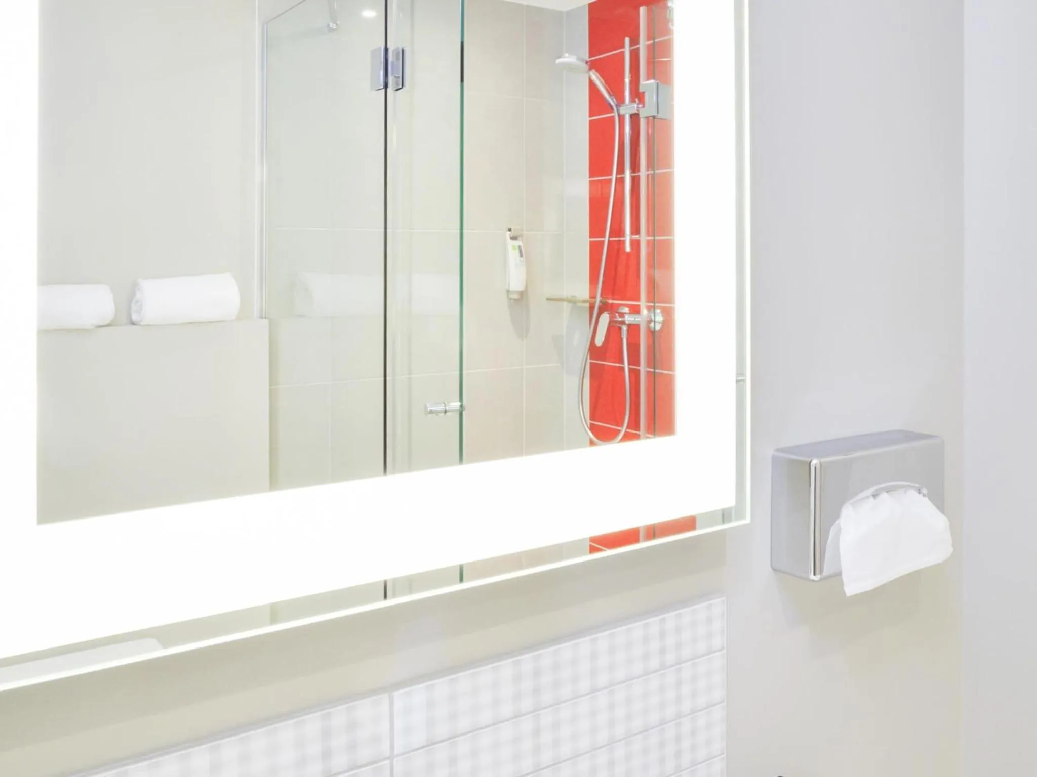 Bedroom in ibis Styles Lille Centre Grand Place