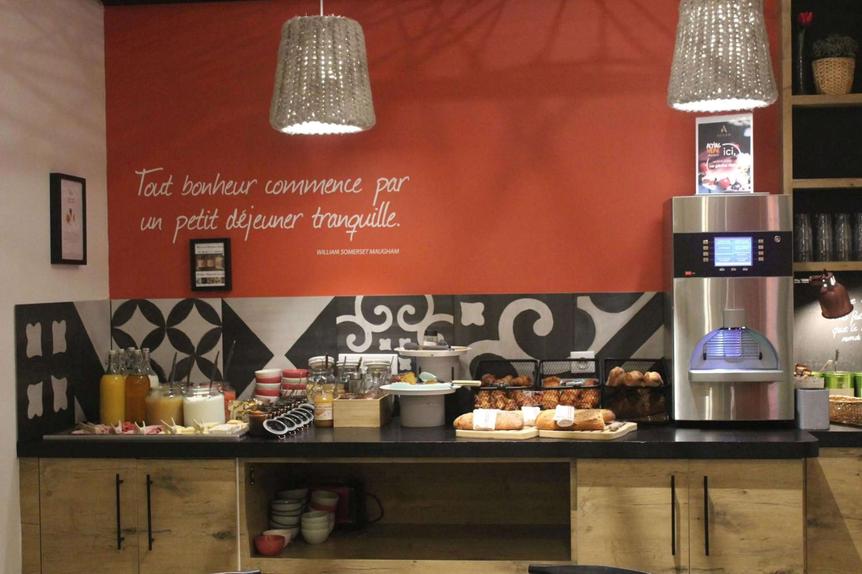 Breakfast in ibis Styles Lille Centre Grand Place