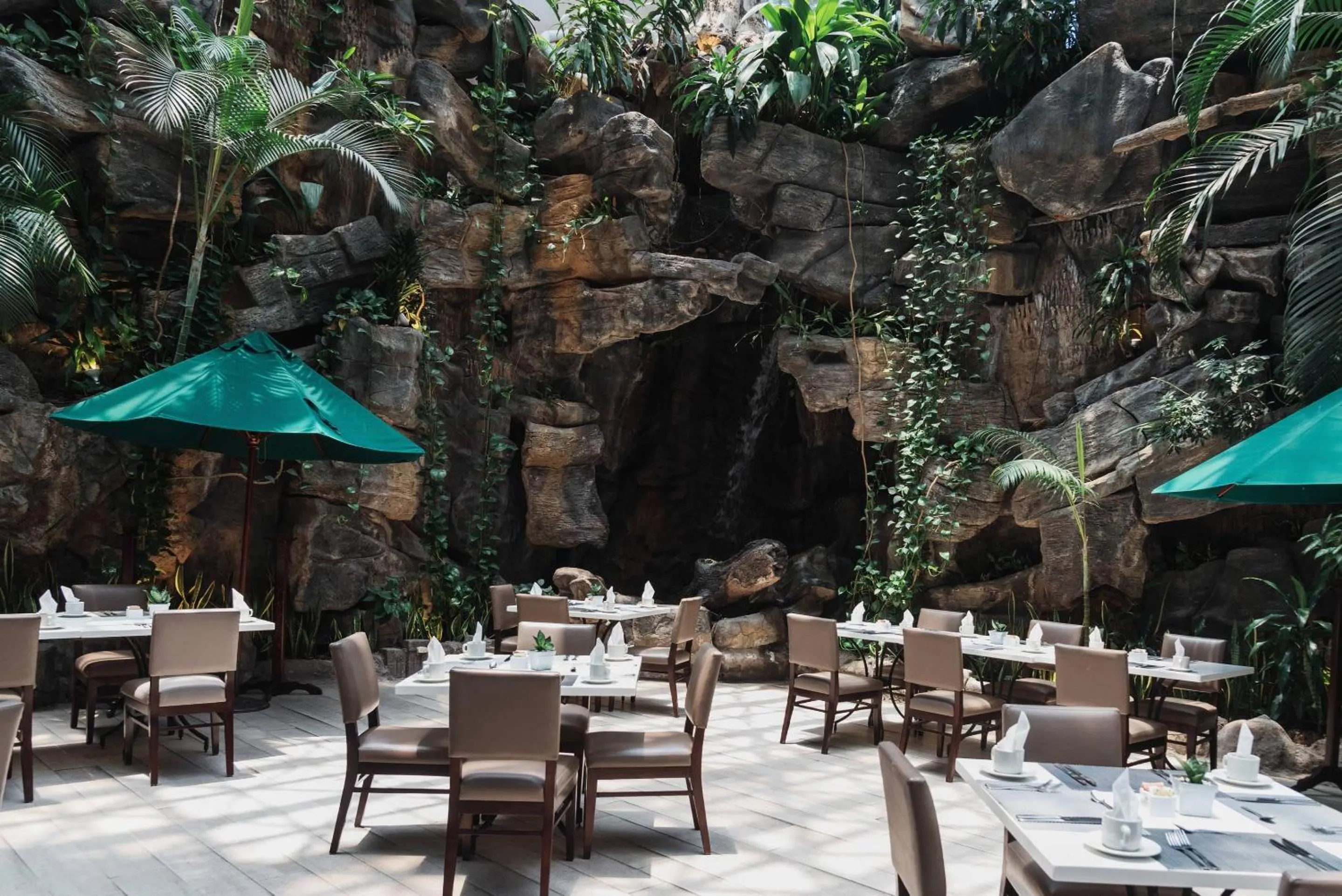 Restaurant/places to eat in Clarion Suites Guatemala City