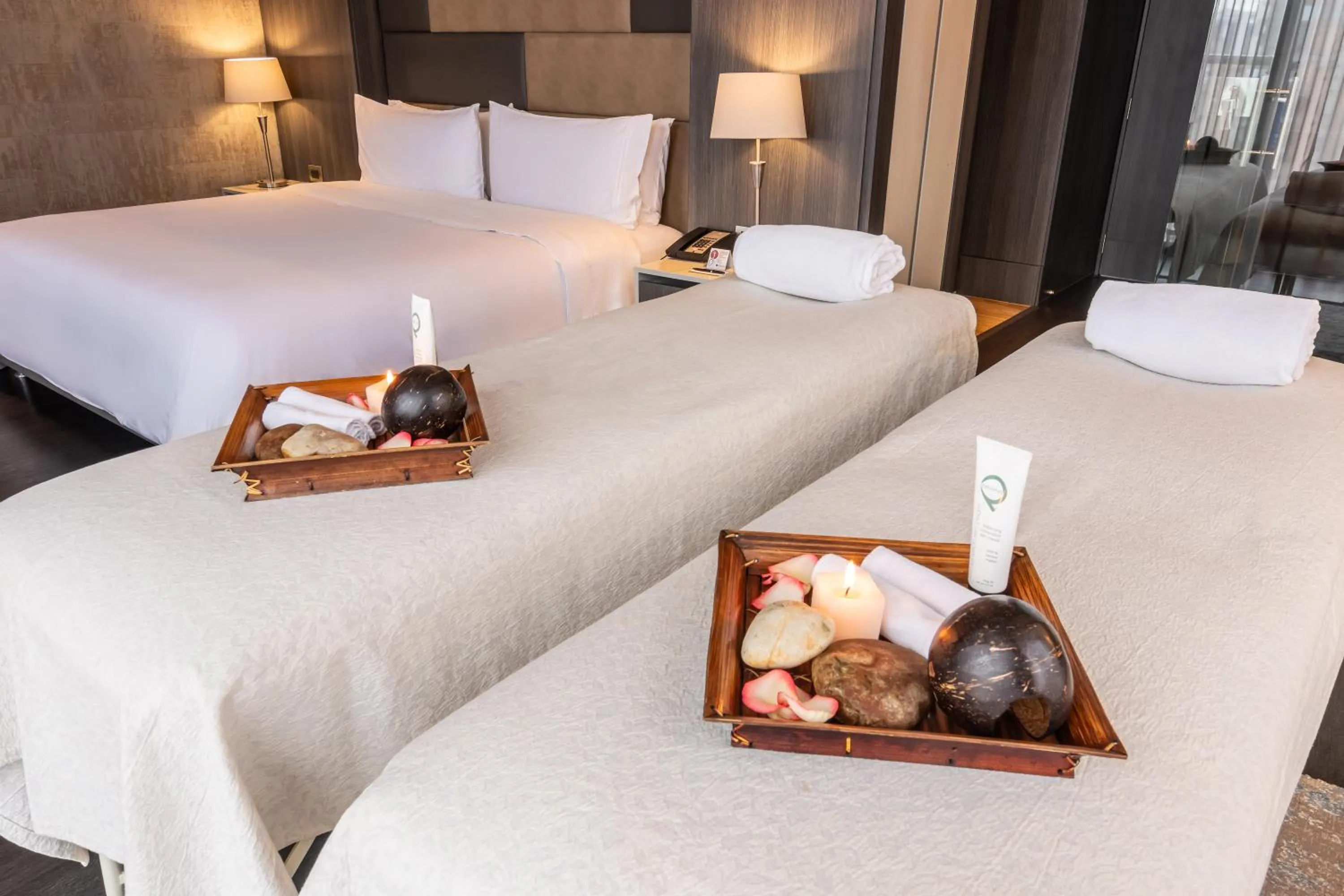 Bed in GHL Bioxury Hotel