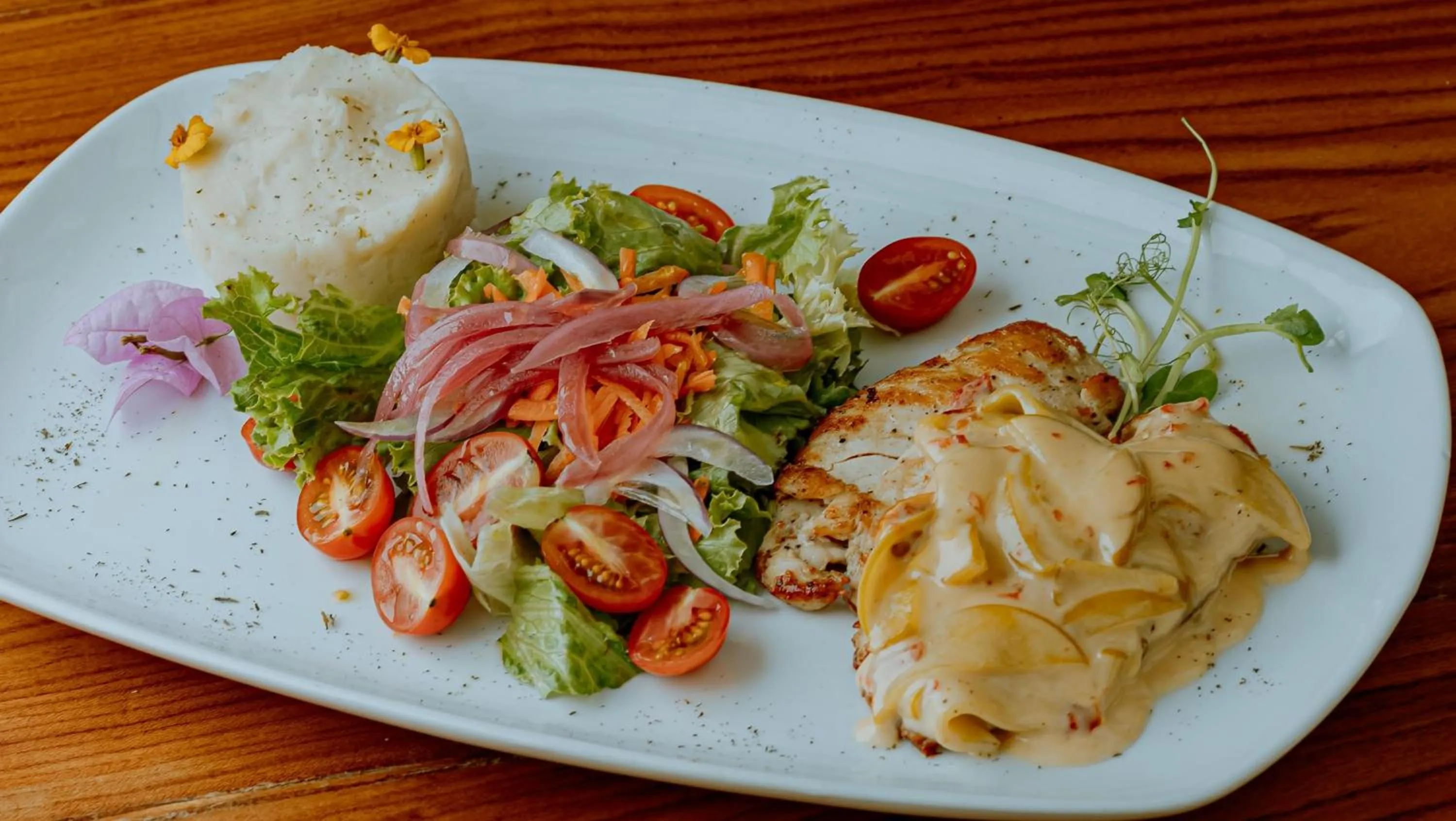 Restaurant/places to eat in Hotel Tres Banderas