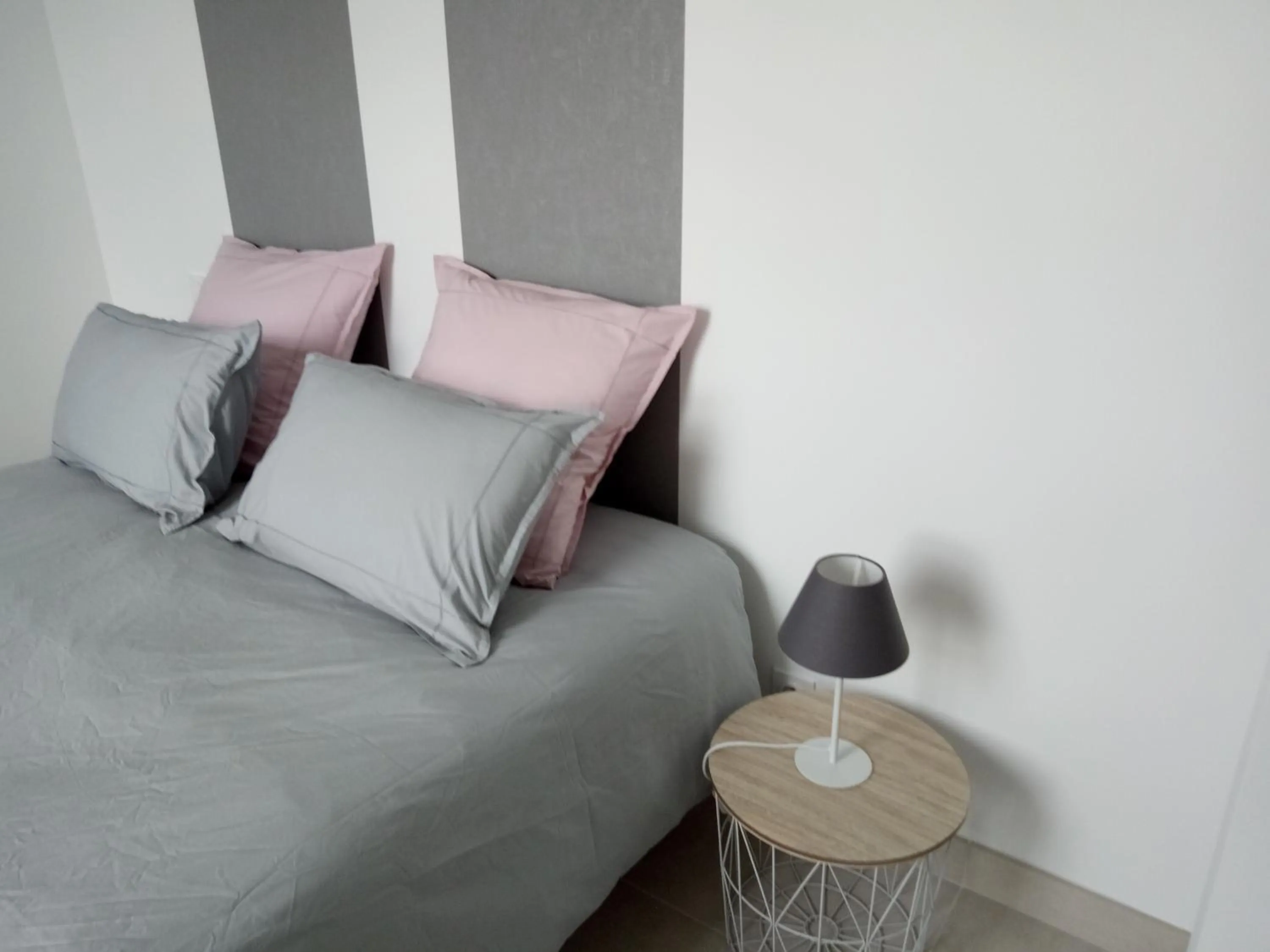 Bedroom, Bed in La Closerie de Sens