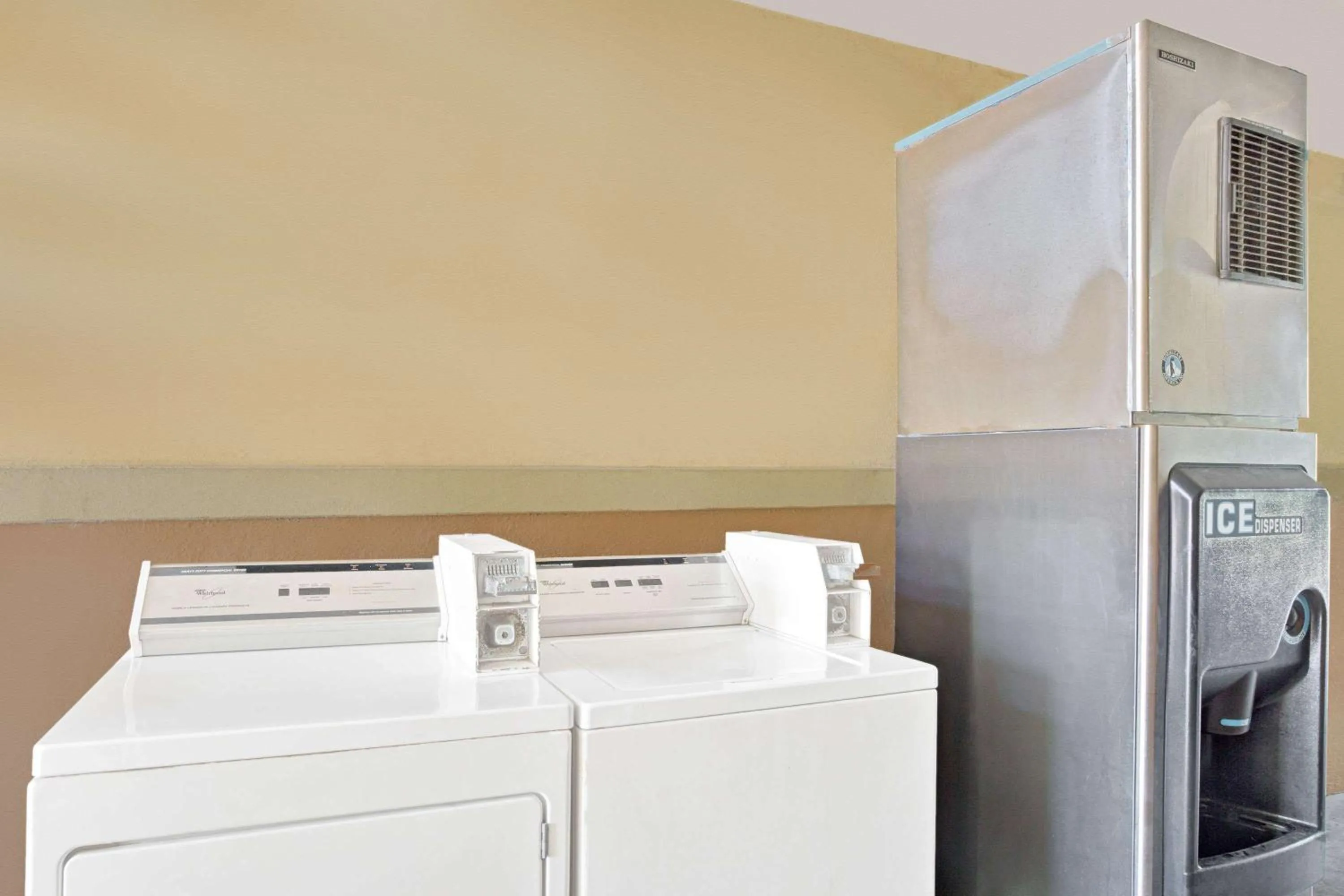 On site in Super 8 by Wyndham La Marque TX/Texas City Area