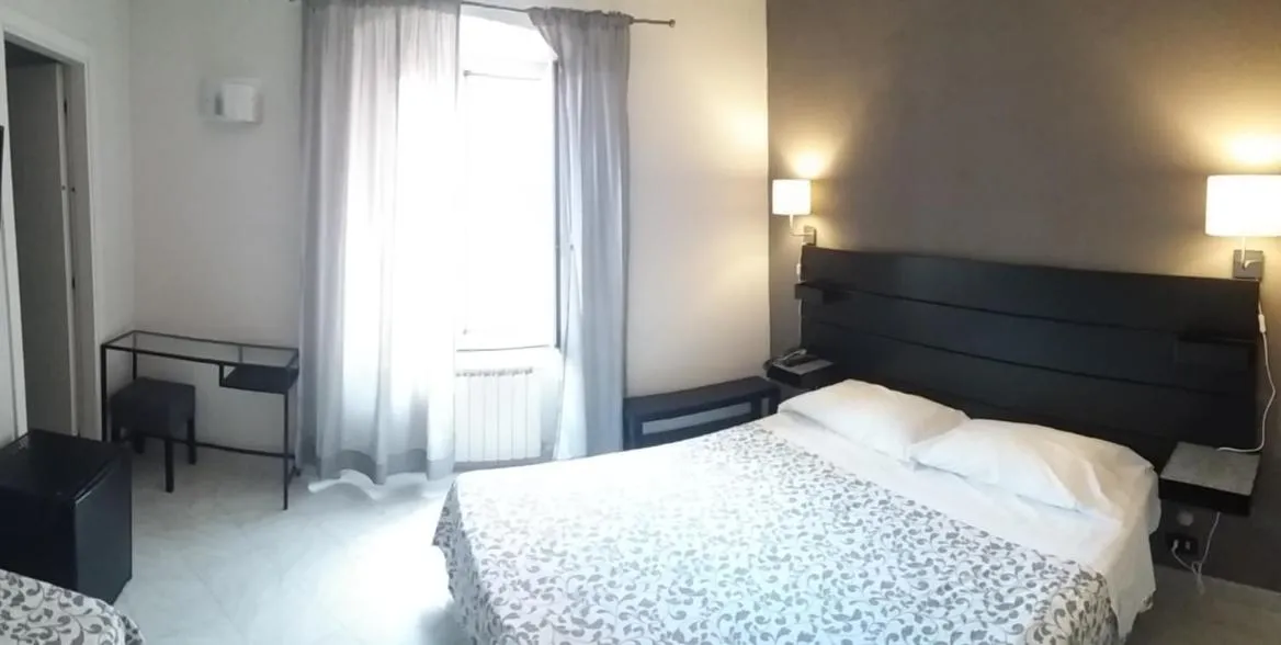 Photo of the whole room in HOTEL MALIBU