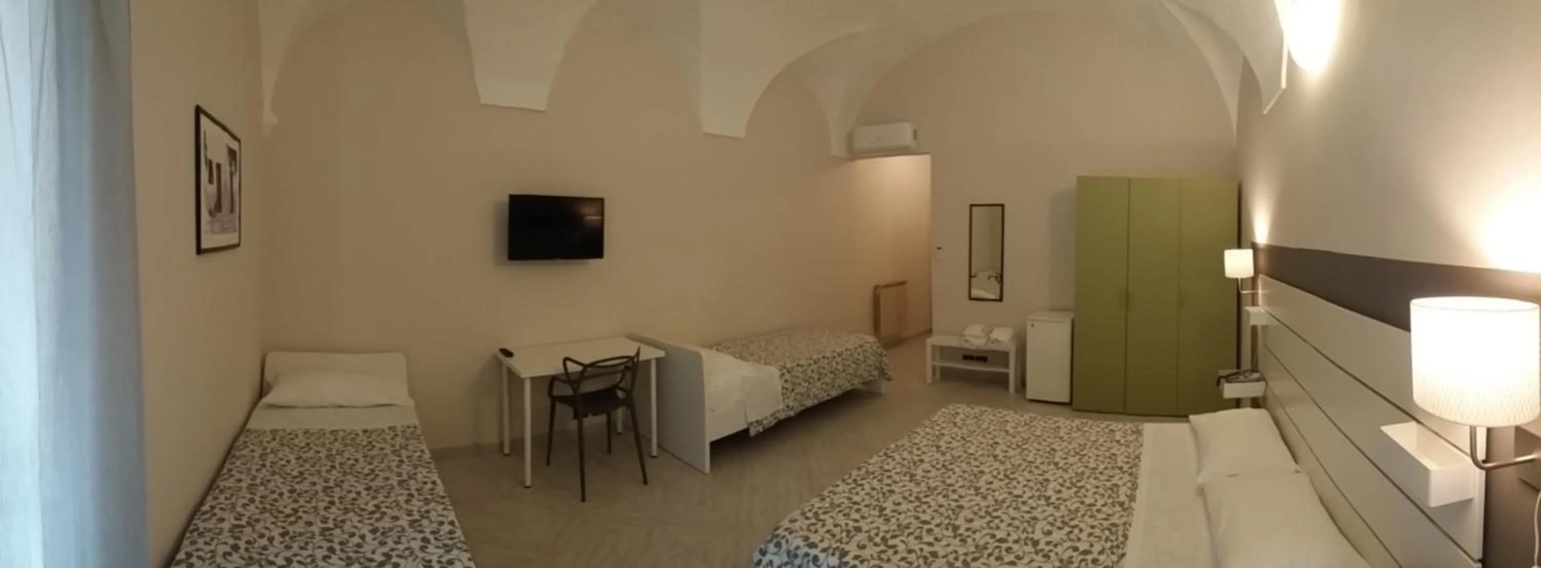 Photo of the whole room in HOTEL MALIBU