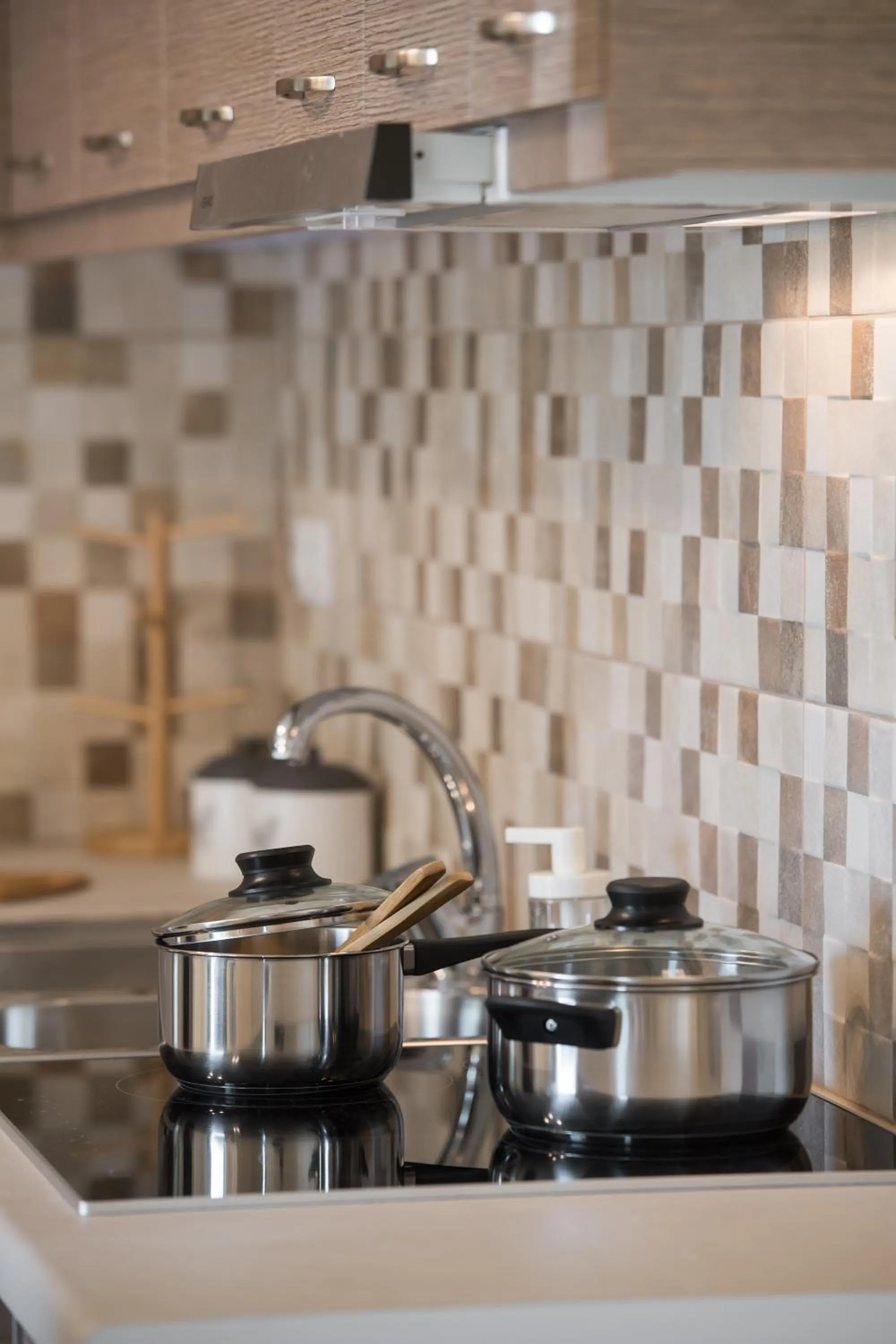 Coffee/tea facilities in Bounatsa Studios & Apartments