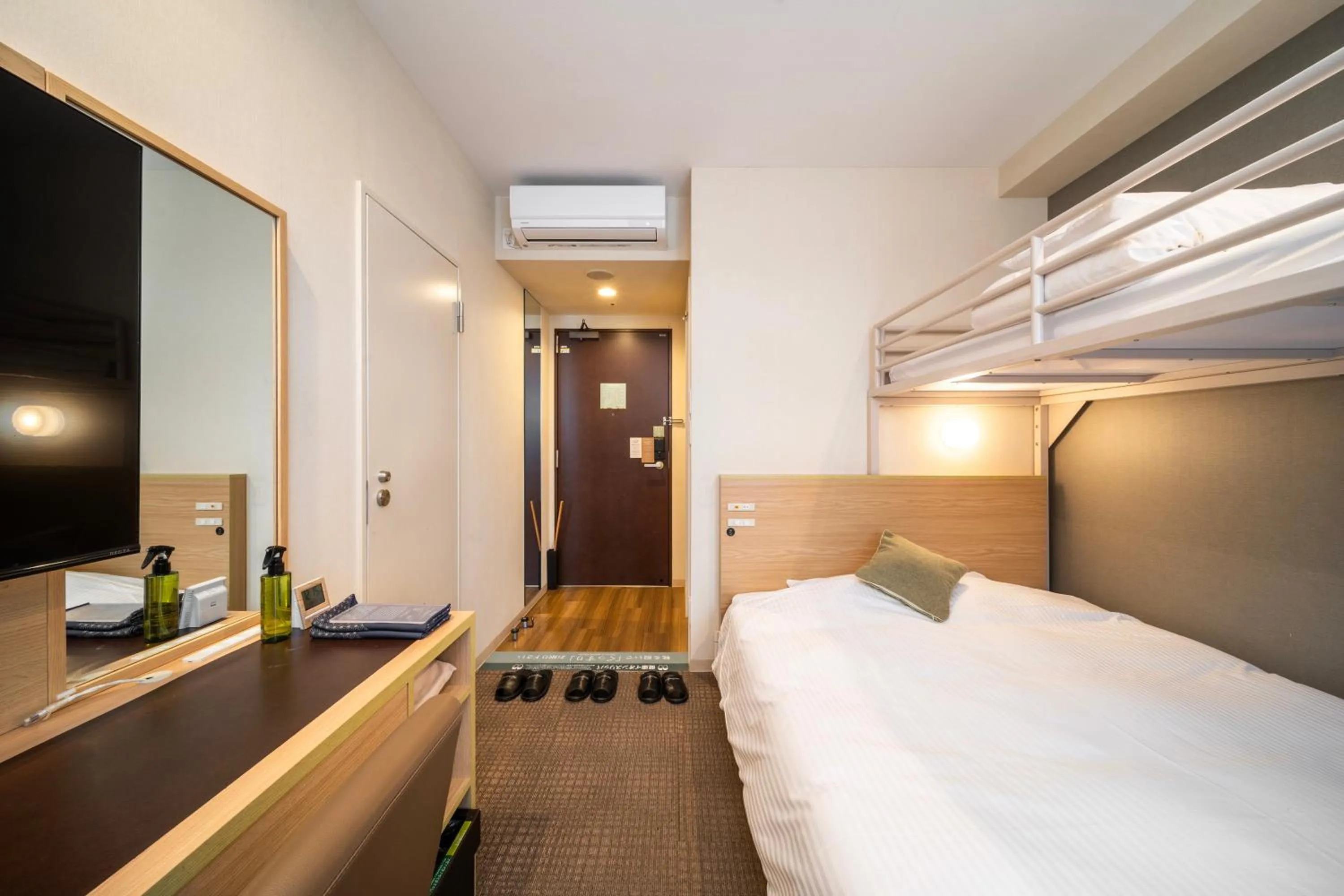 Bed in Super Hotel Premier Tokyo Station Yaesu-Chuoguchi