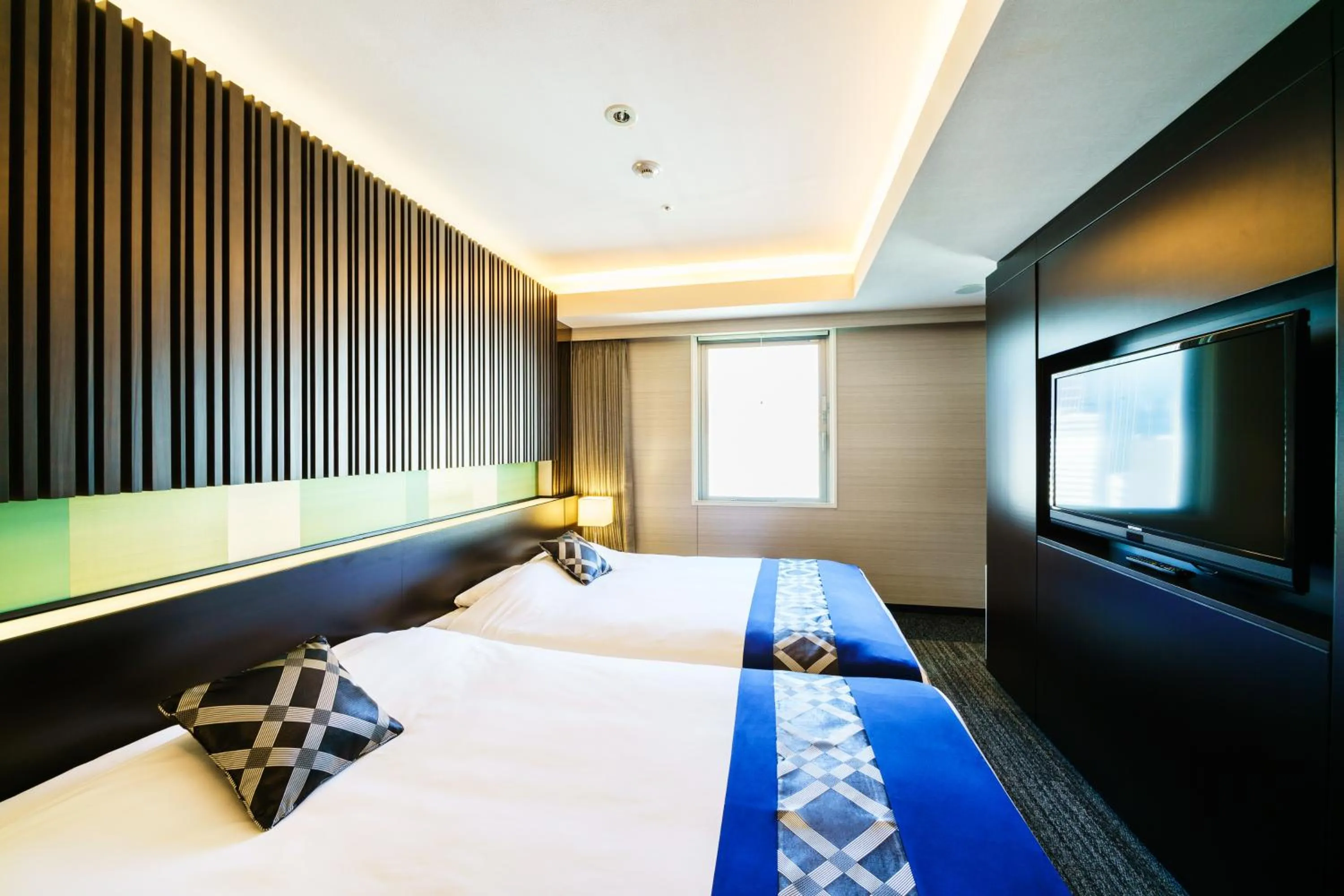 Bed in Super Hotel Premier Tokyo Station Yaesu-Chuoguchi