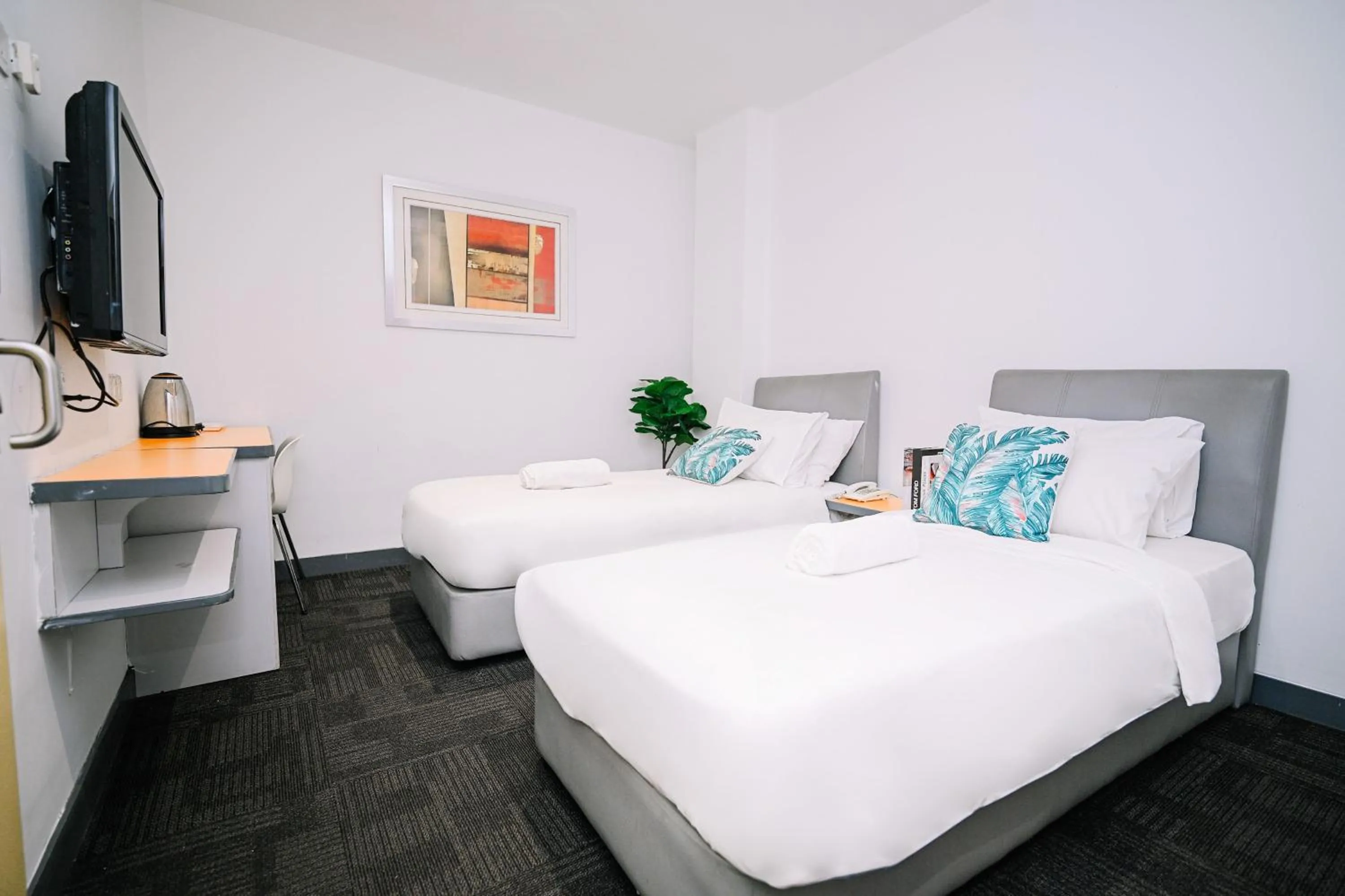 Bed in Swing & Pillows - KL Sg Besi, Kuala Lumpur