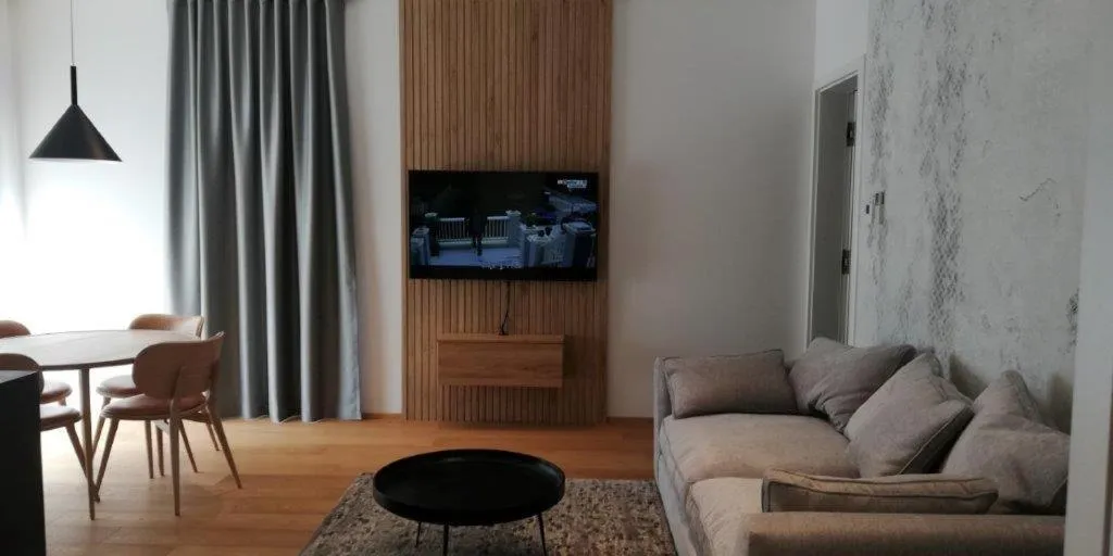Communal lounge/ TV room in Regentova Suites Ljubljana