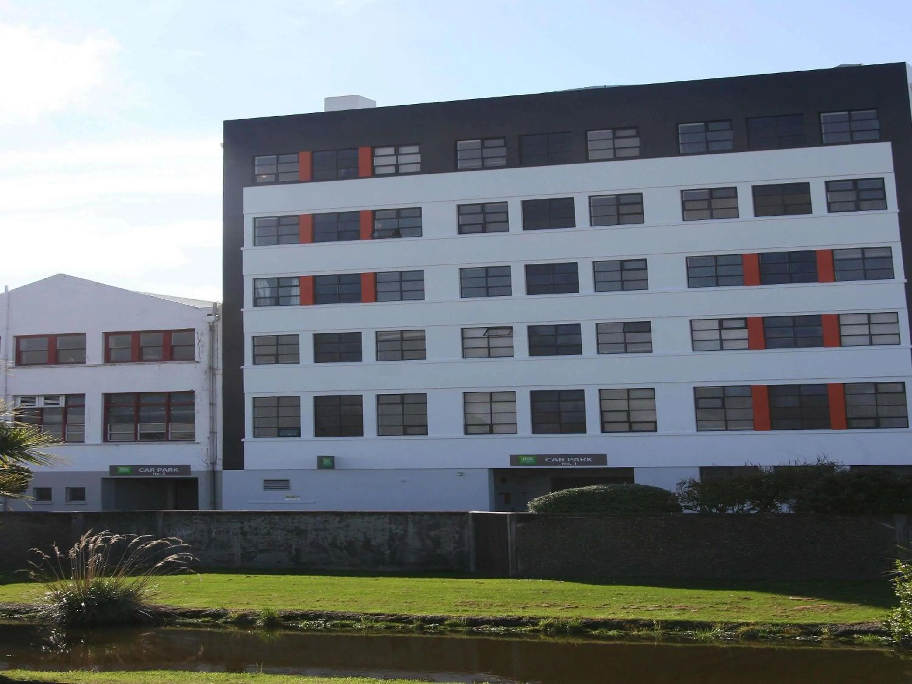 Property building in Ibis Styles Invercargill