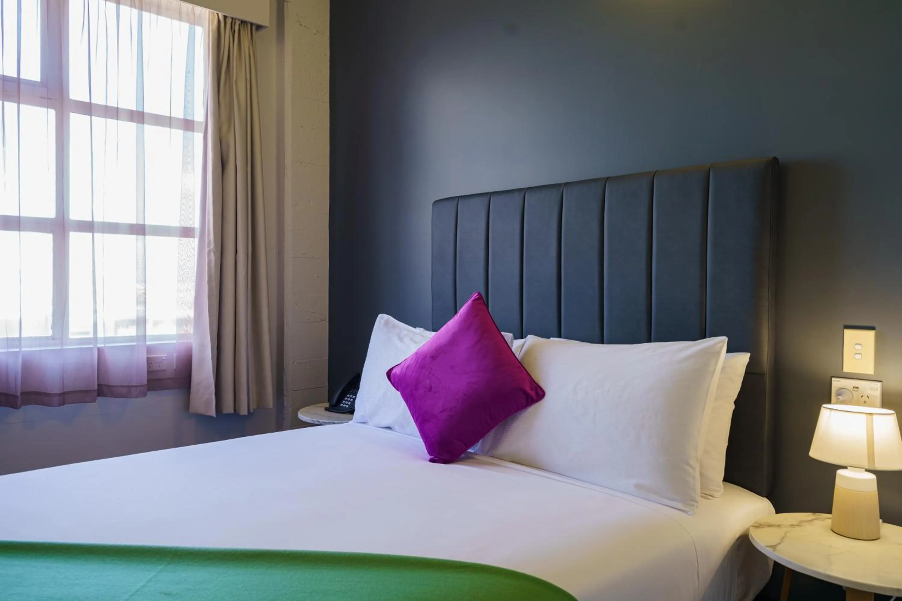Bedroom, Bed in Ibis Styles Invercargill