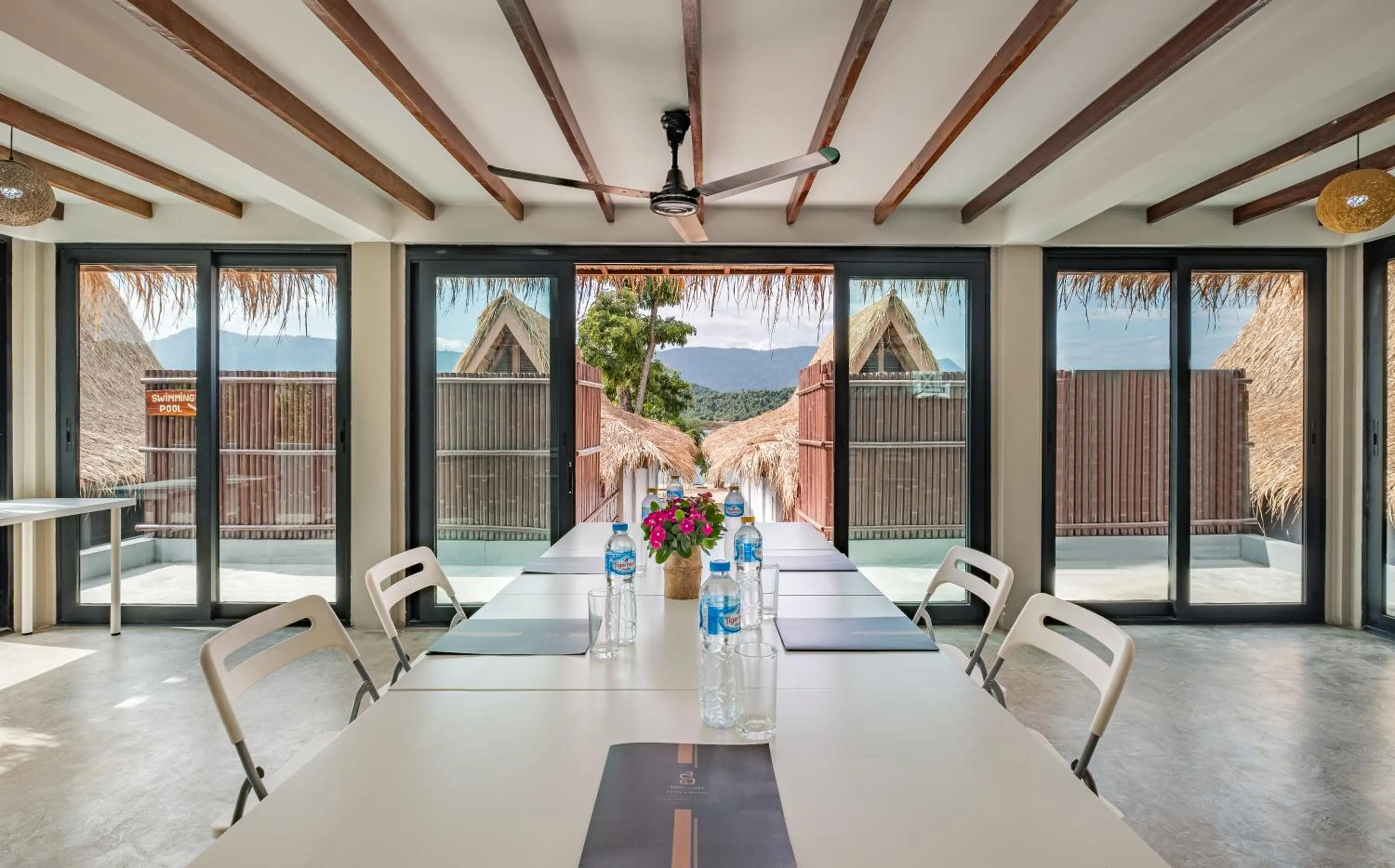 Meeting/conference room in The Sanctuary Nam Ngum Beach Resort