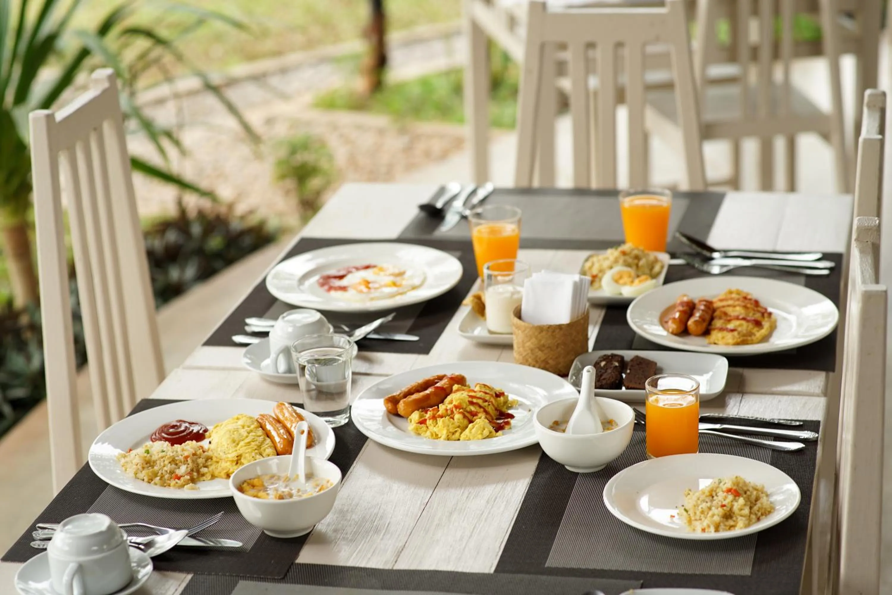 Breakfast in The Sanctuary Nam Ngum Beach Resort